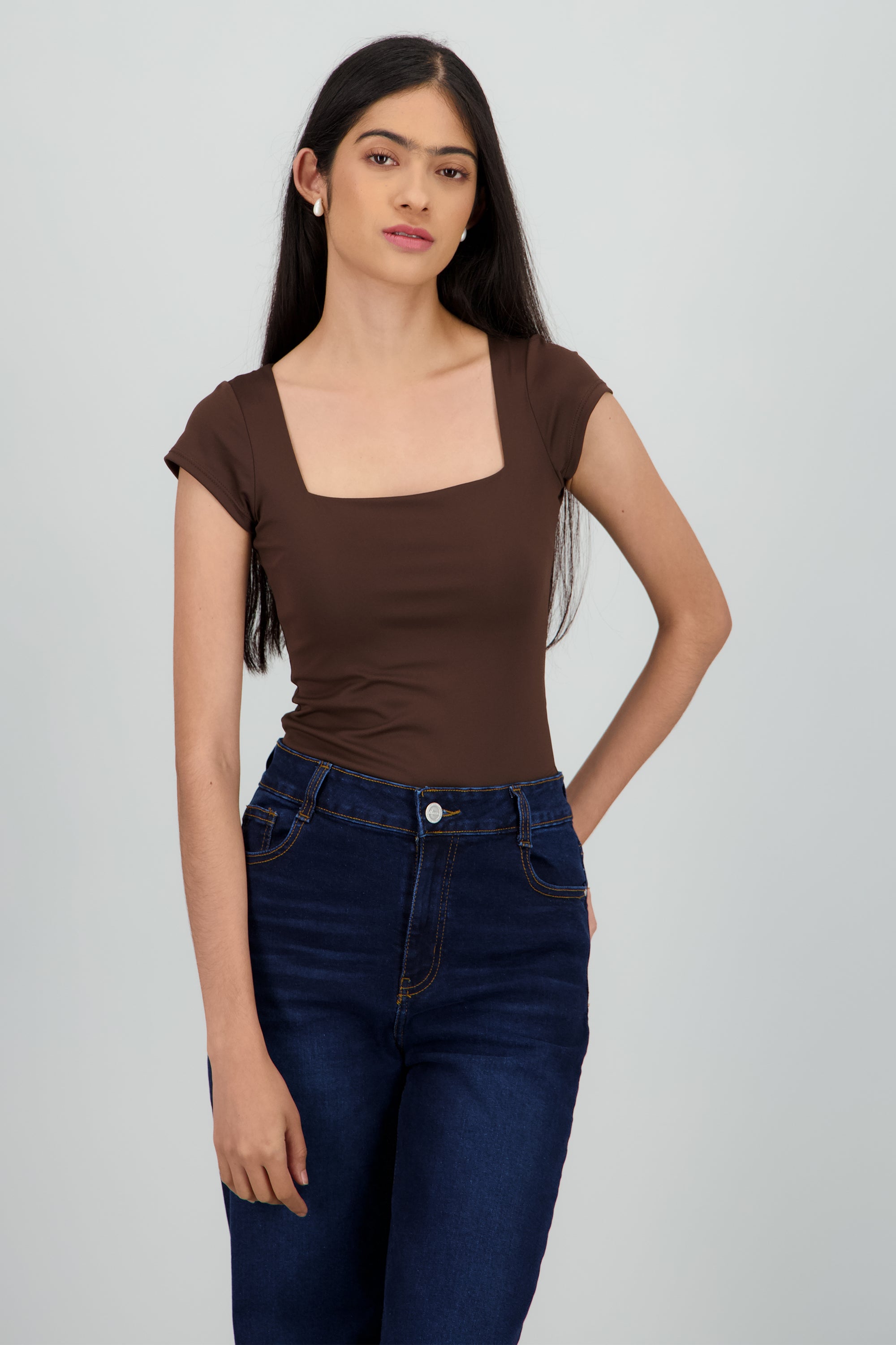 DARK BROWN