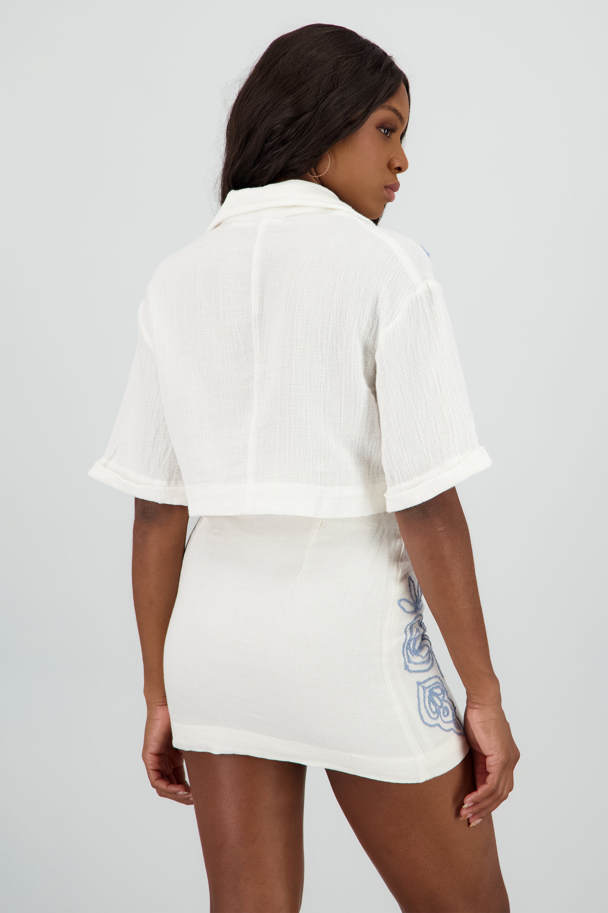 Camisa corta bordado AZUL COMBO