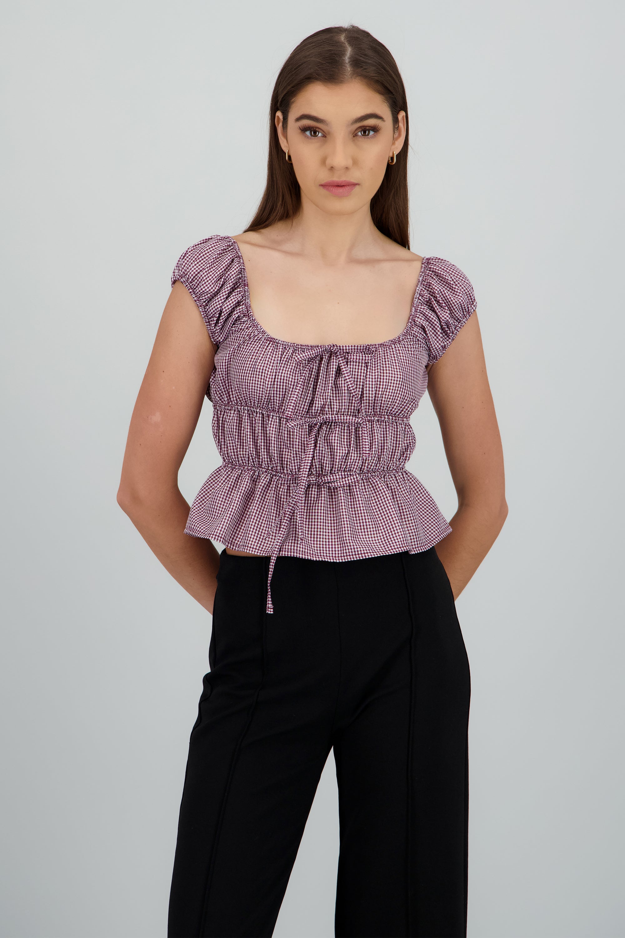 Blusa manga corta cuadros detalle moños VINO