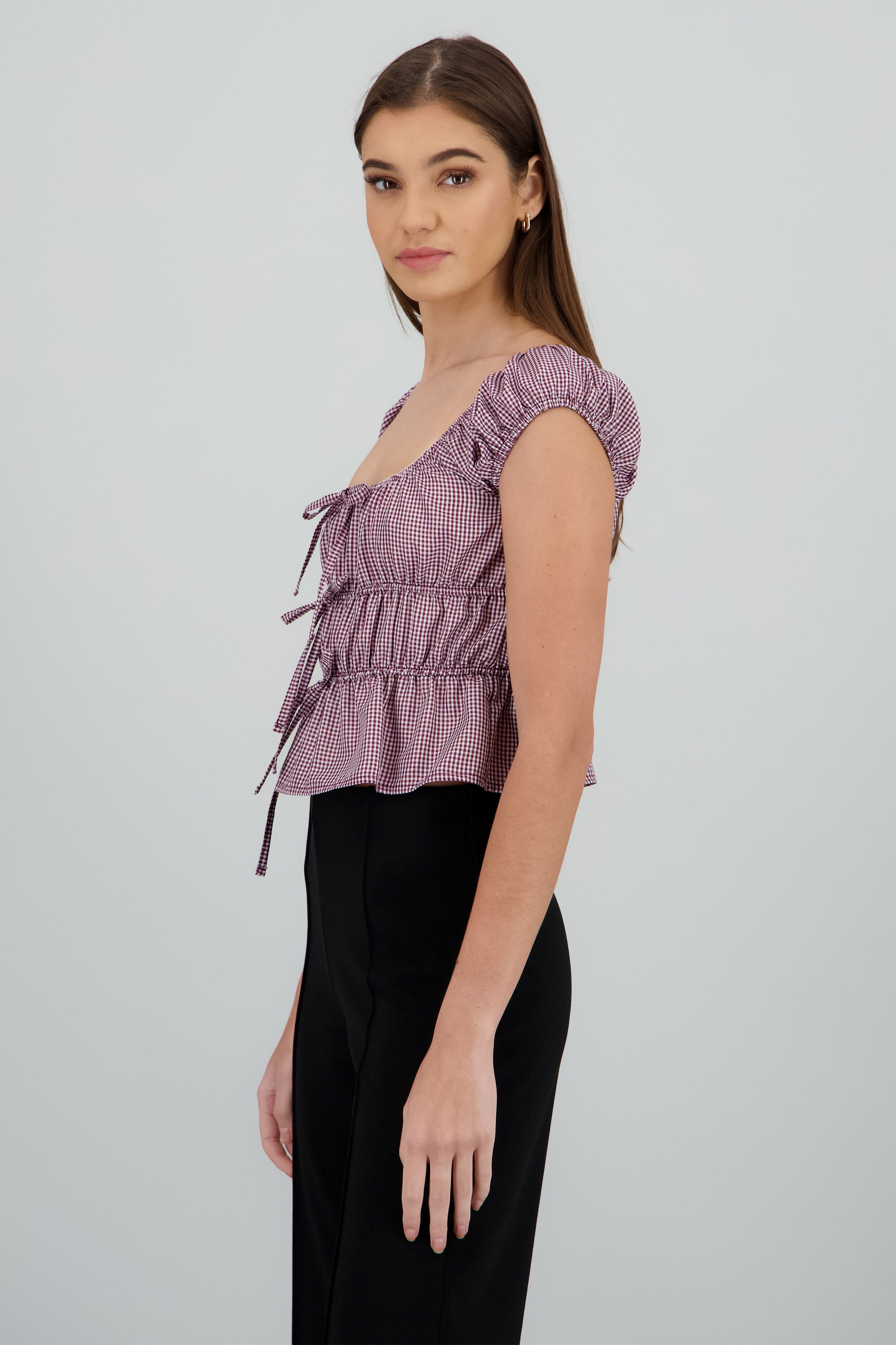Blusa manga corta cuadros detalle moños VINO
