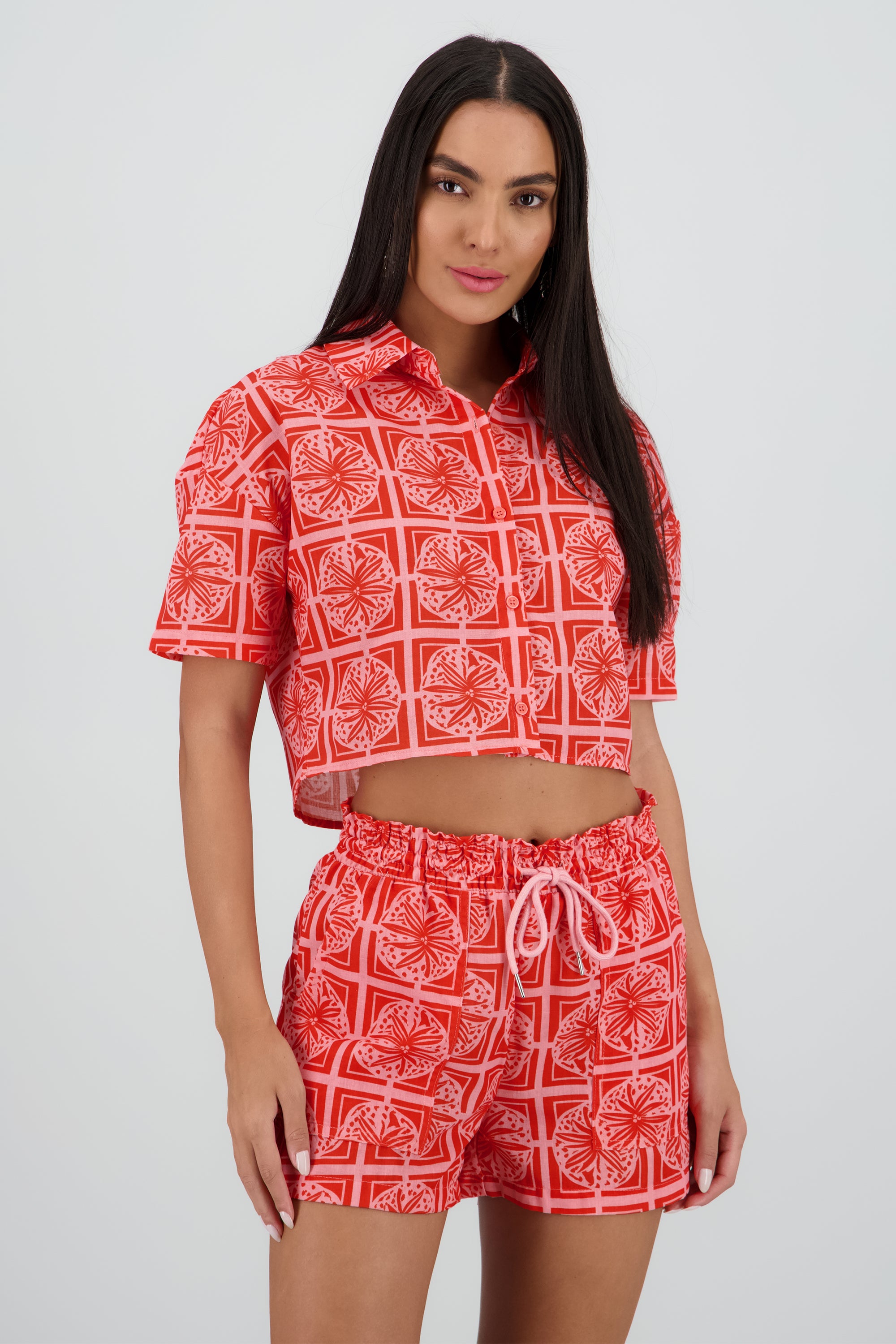 Camisa estampada tropical tipo resort ROJO COMBO