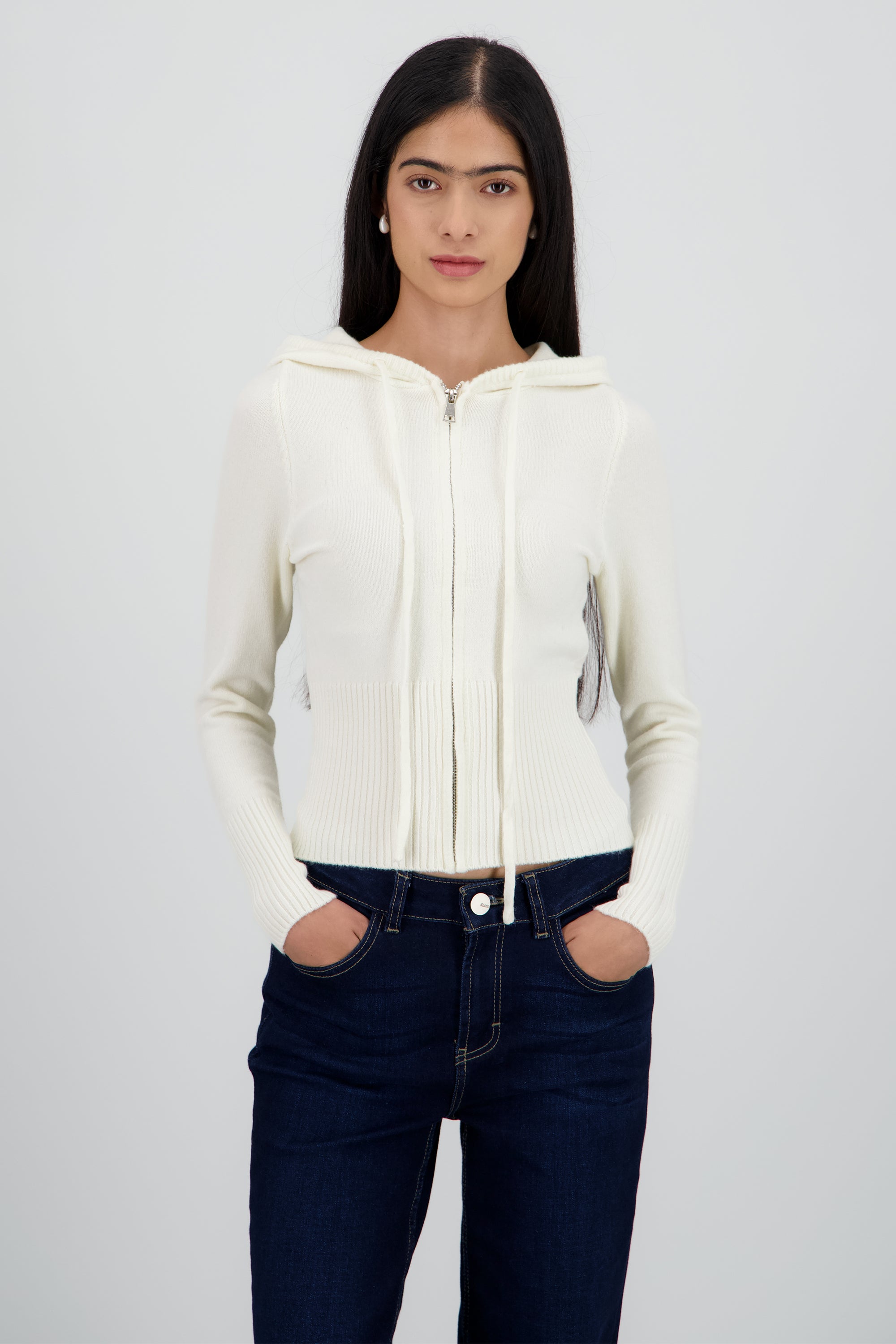 Sueter con cierre y gorro CREMA