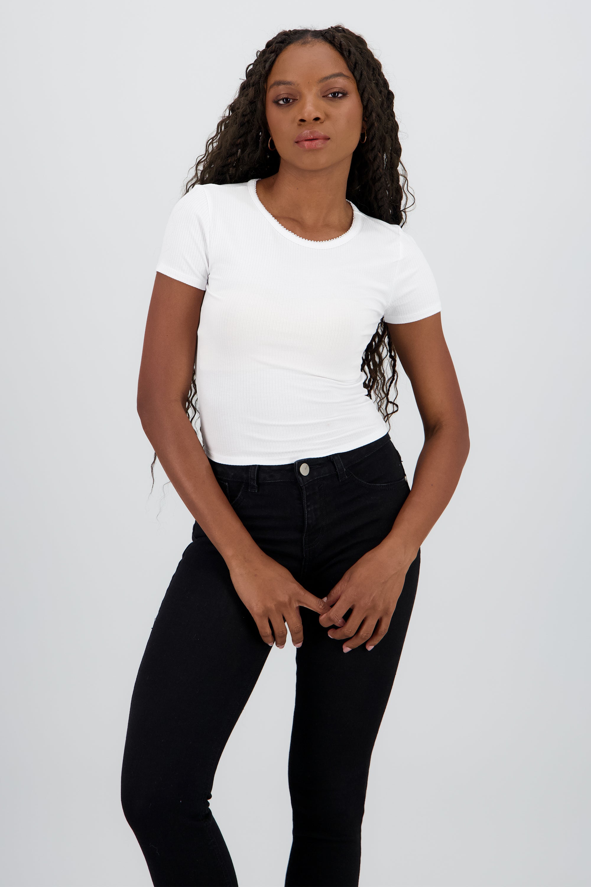 Top manga corta encaje escote BLANCO