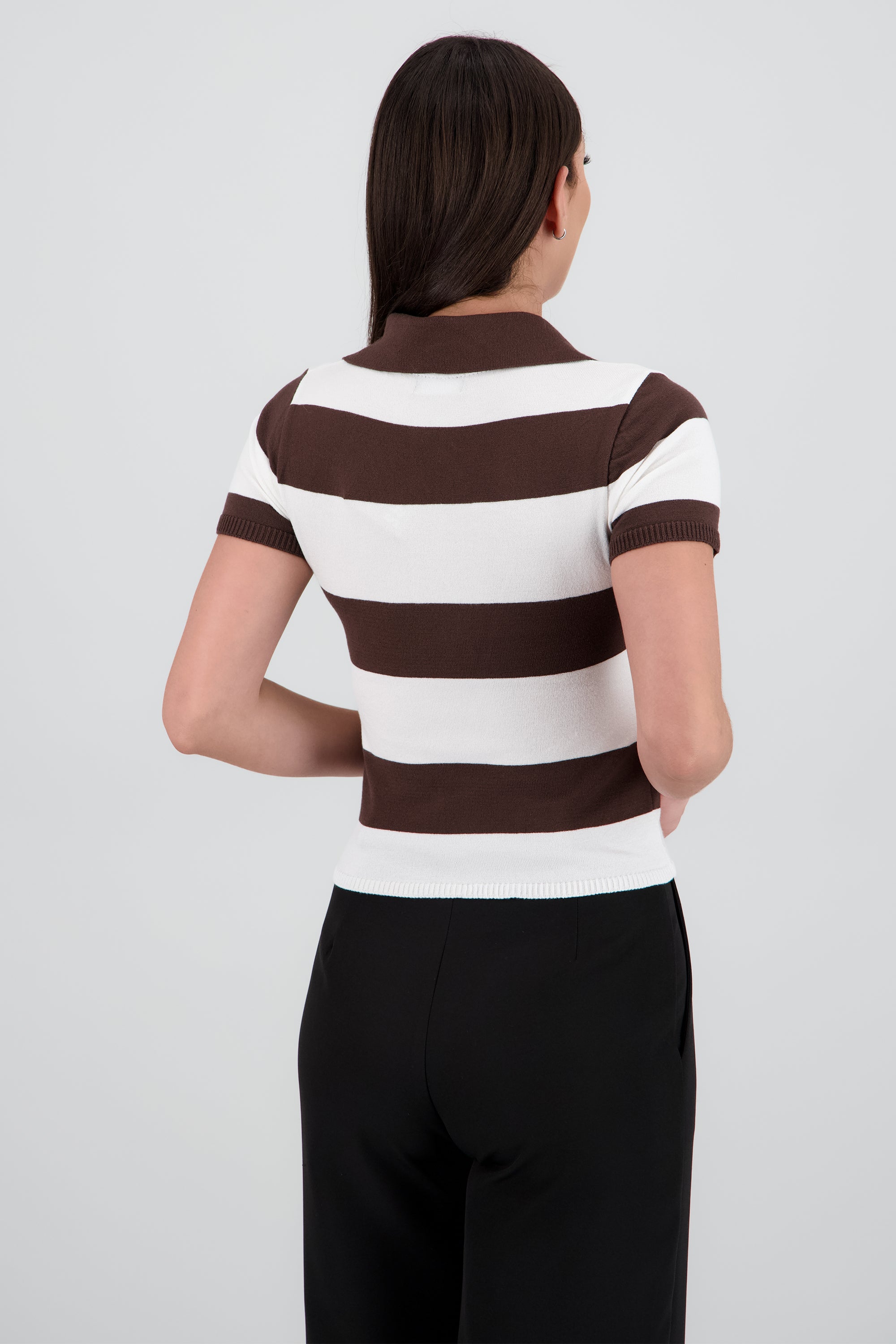Top polo tejido ligero rayas CHOCOLATE