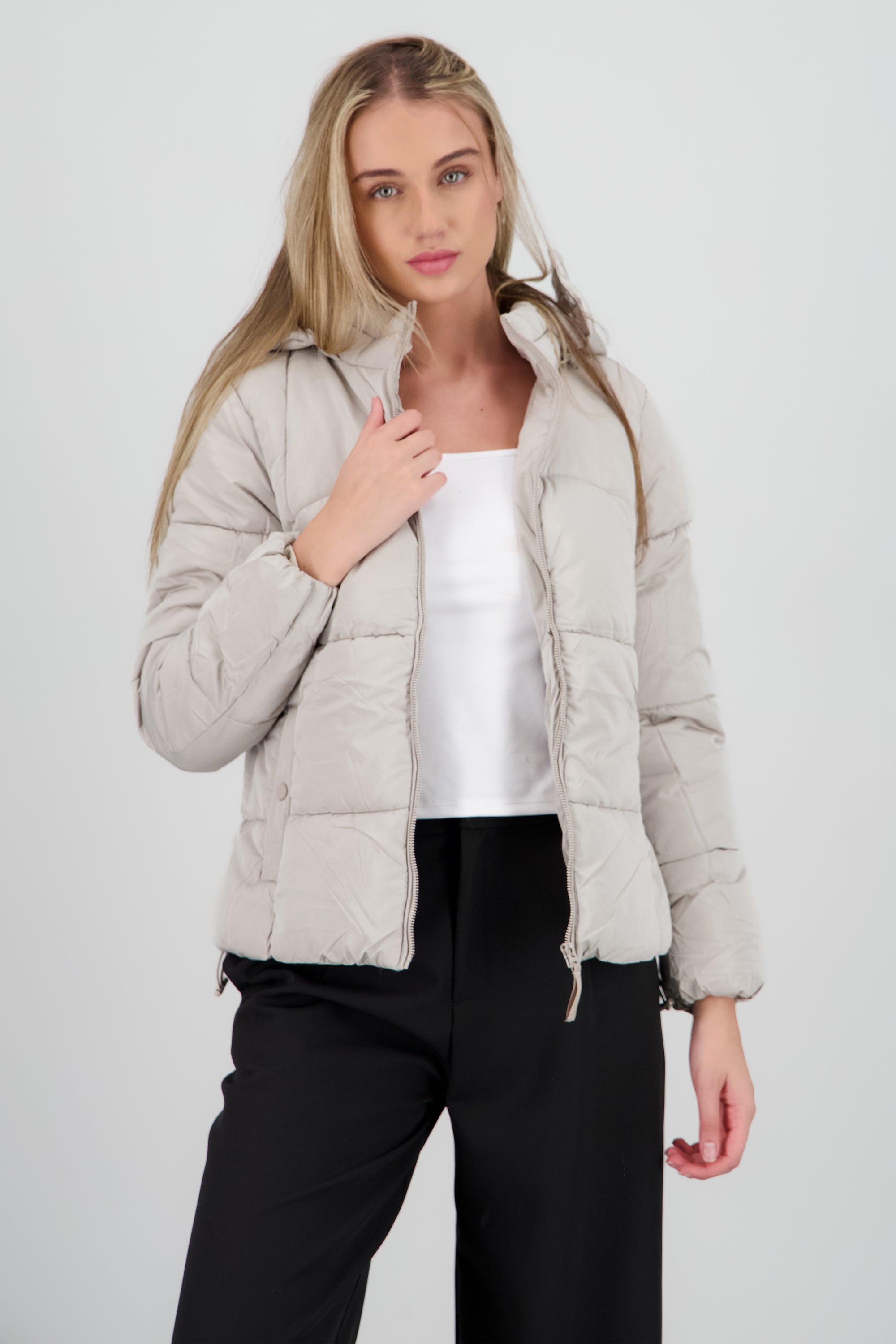Puffer bolsas con gorro peluche BEIGE