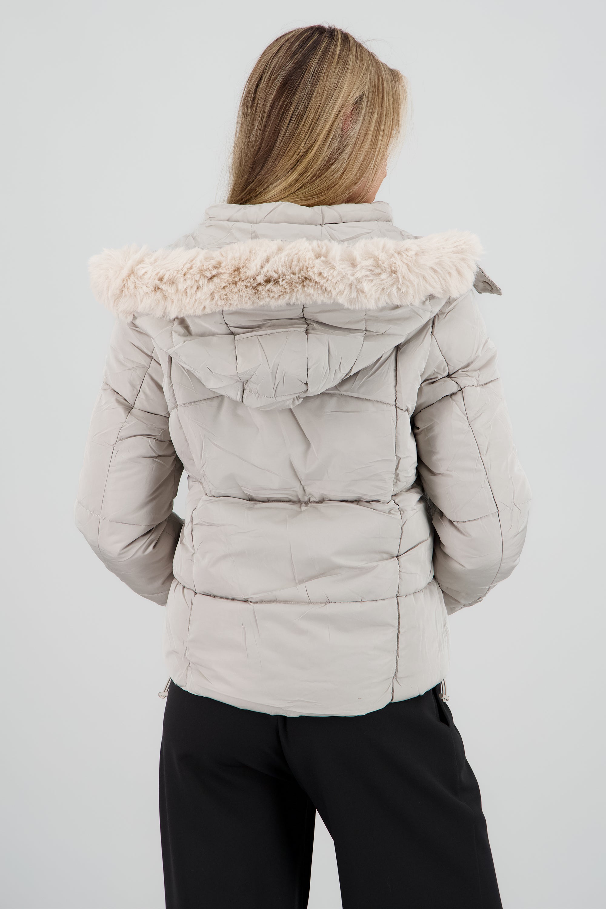 Puffer bolsas con gorro peluche BEIGE