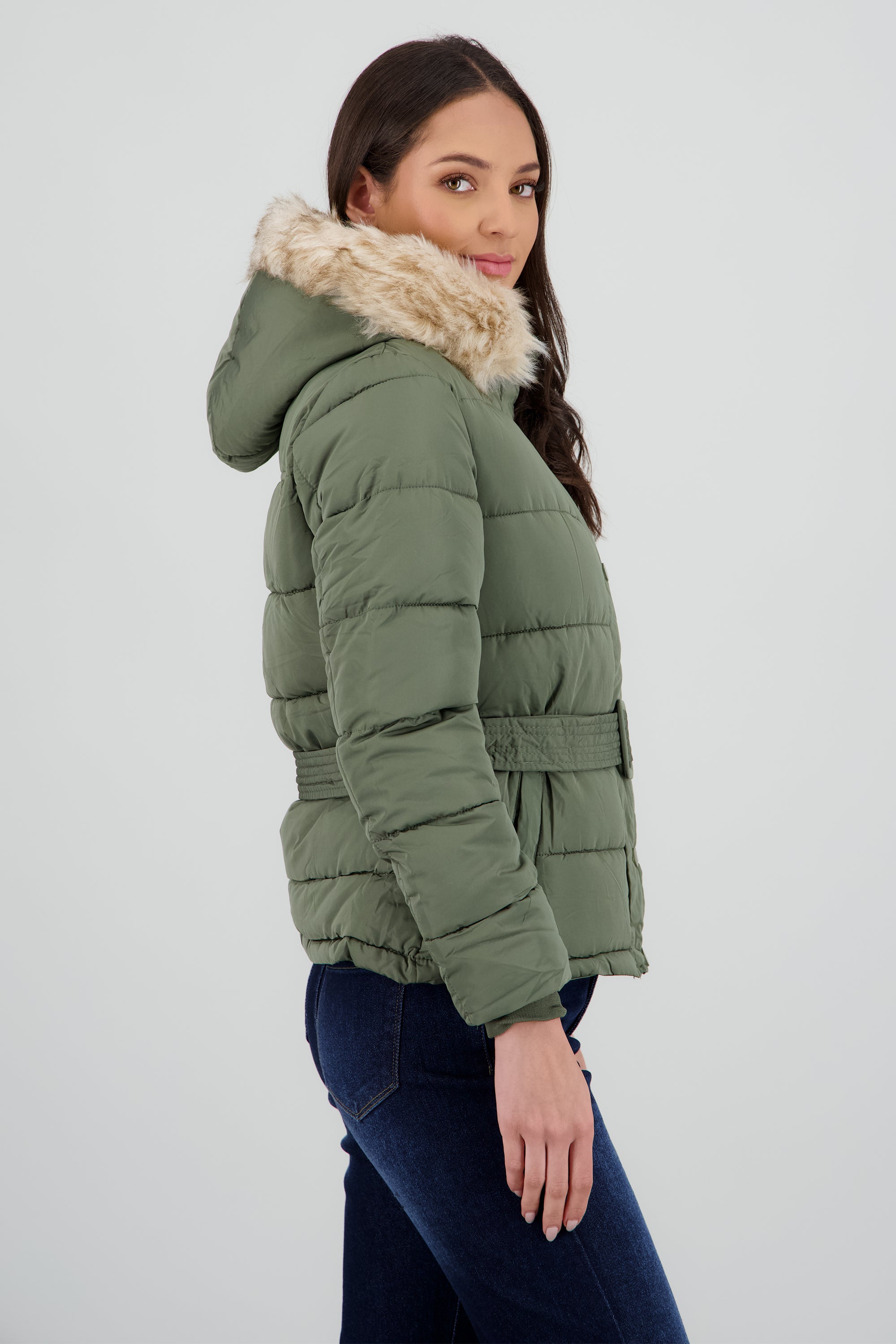 Puffer con cinturon OLIVO