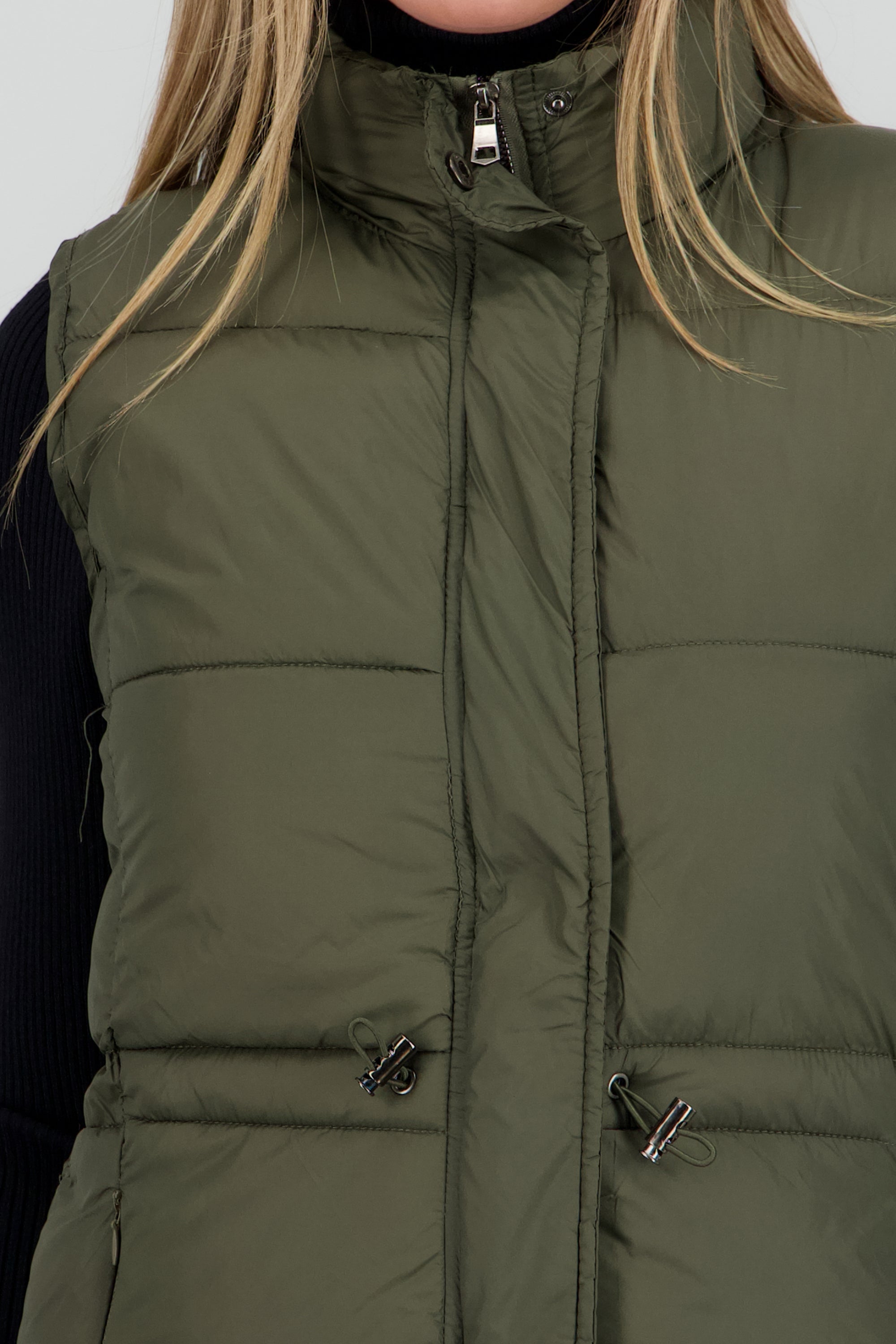 Chaleco capitonado ajustable OLIVO