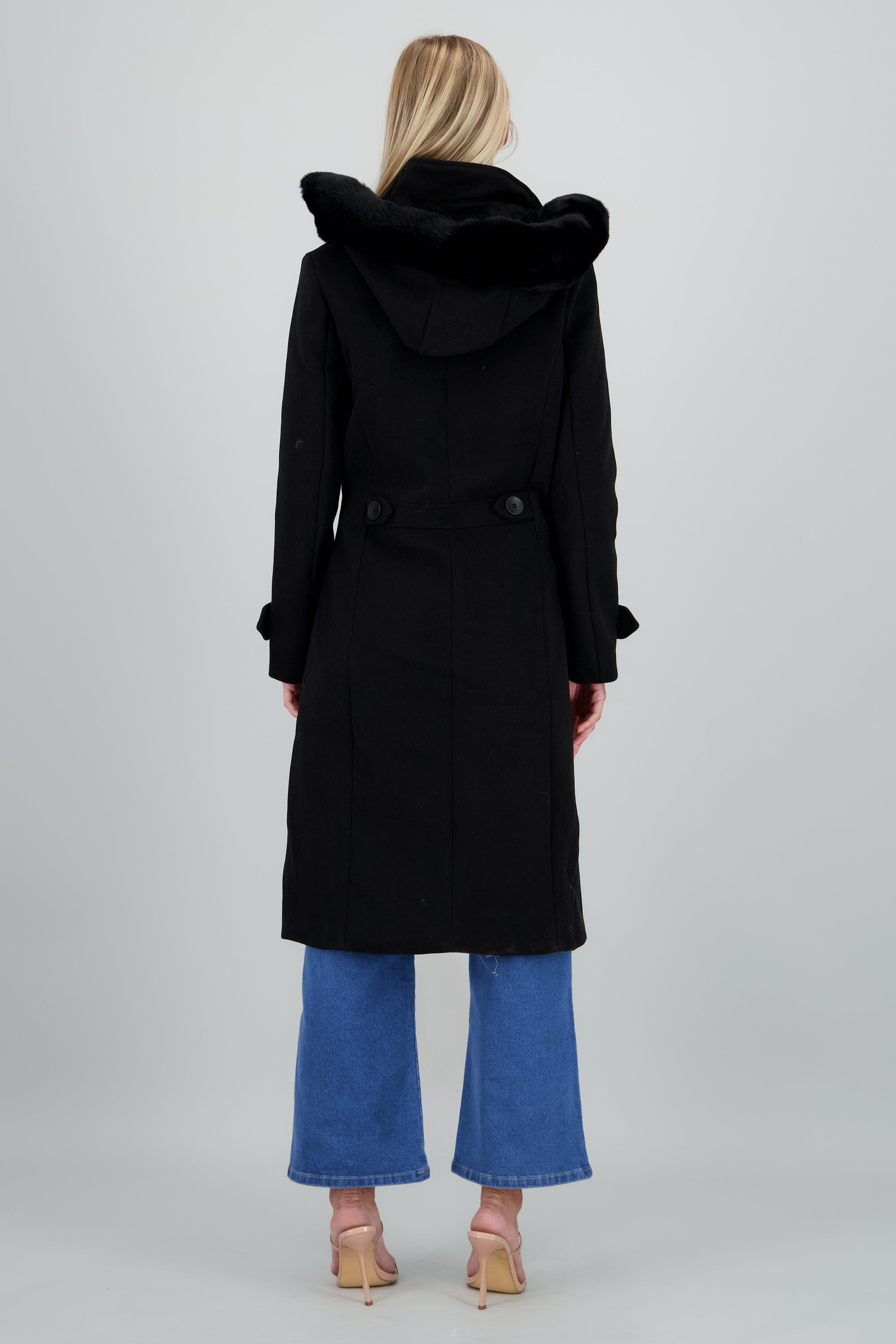 Abrigo botones con gorro peluche NEGRO