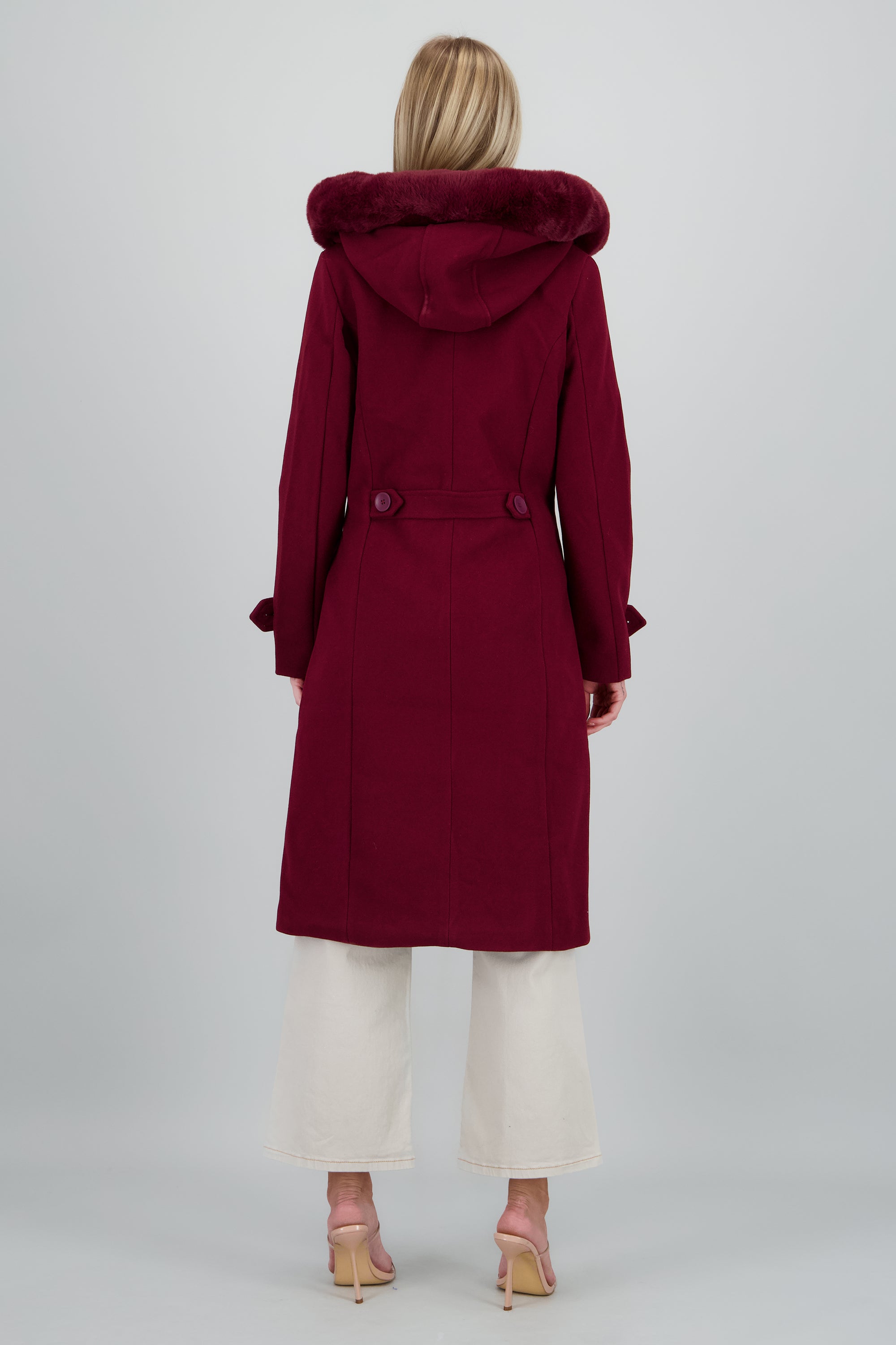 Abrigo botones con gorro peluche VINO