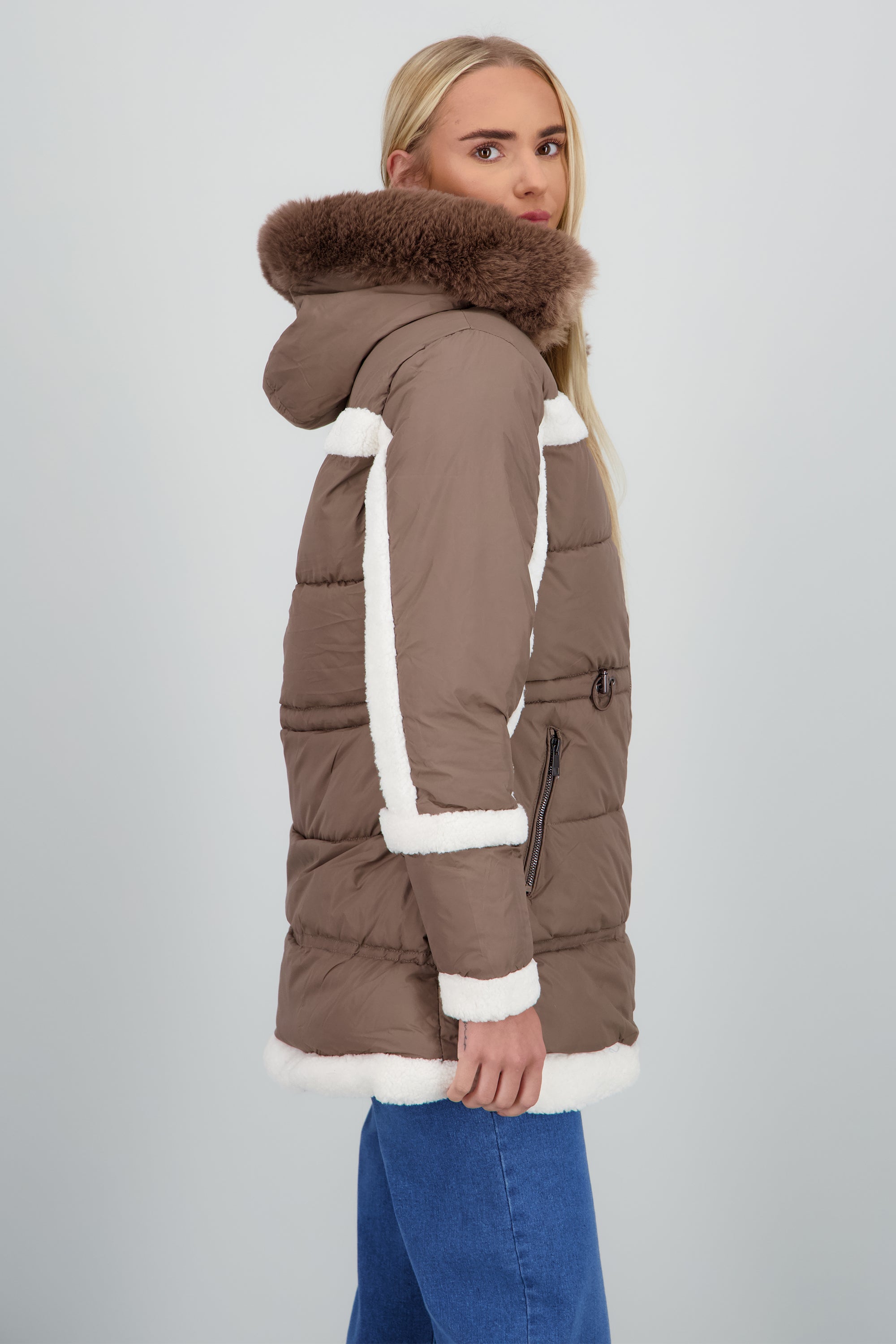 Puffer detalle peluche KHAKI