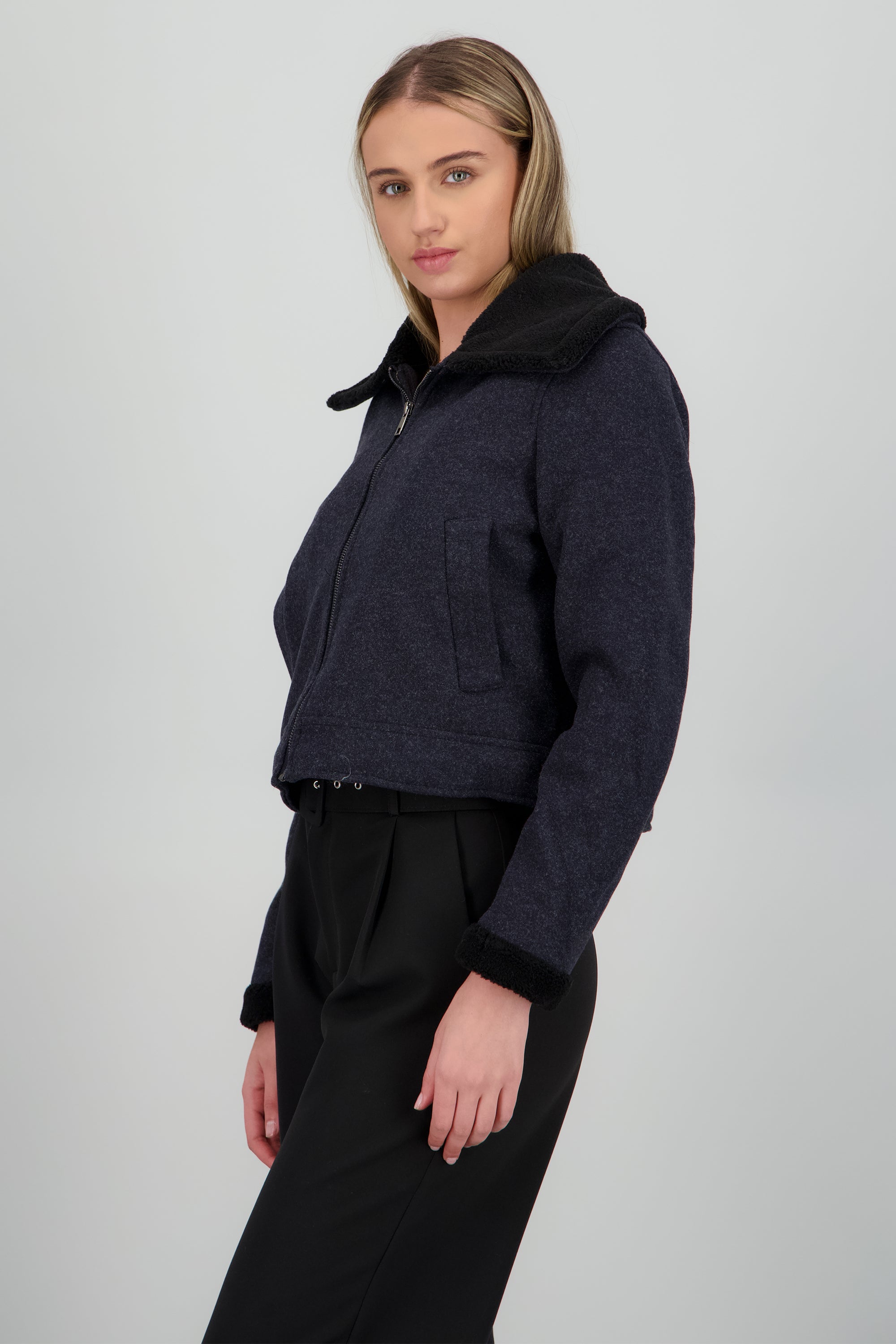 Chamarra suede peluche NEGRO