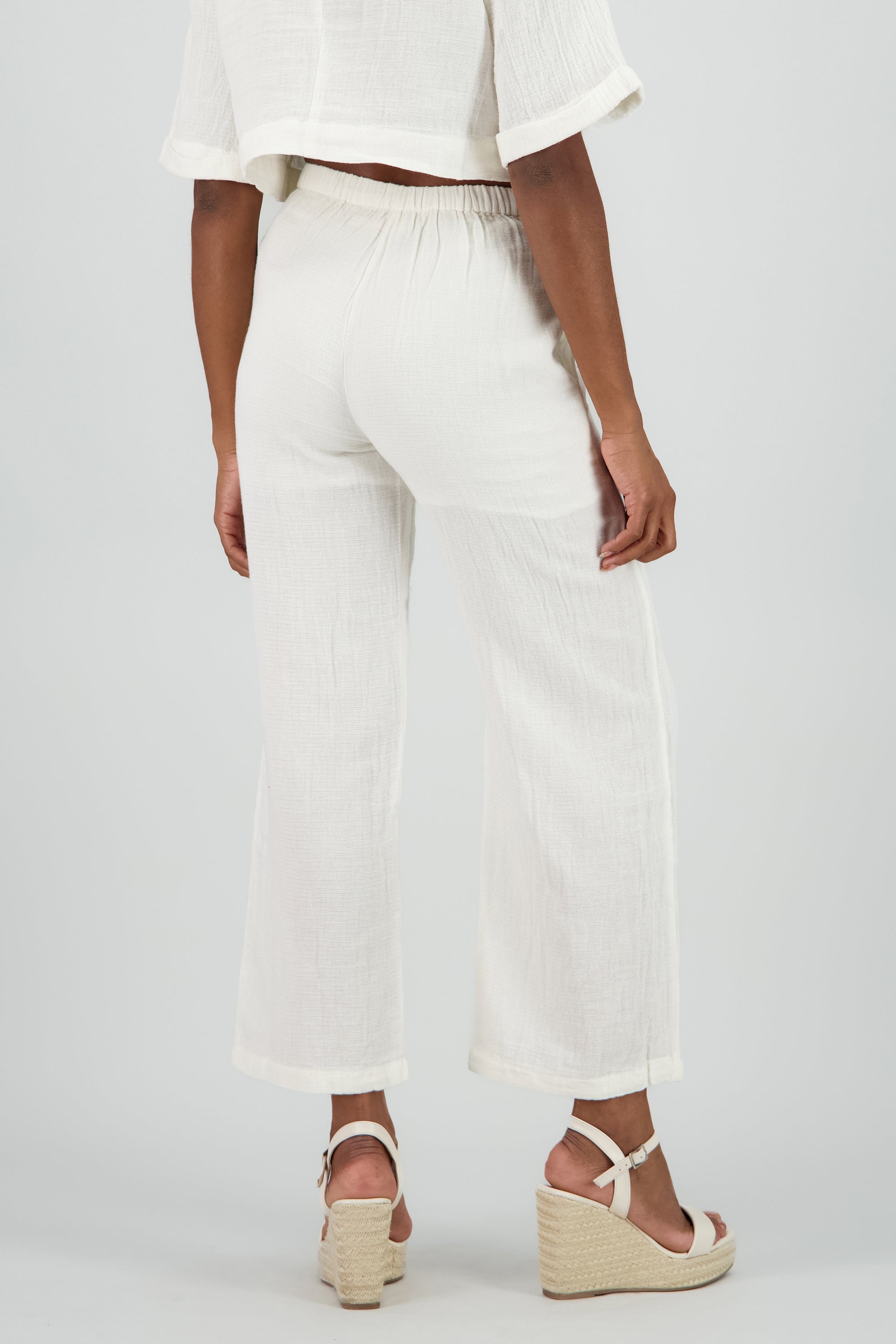 Pantalon detalle bordado NEGRO COMBO