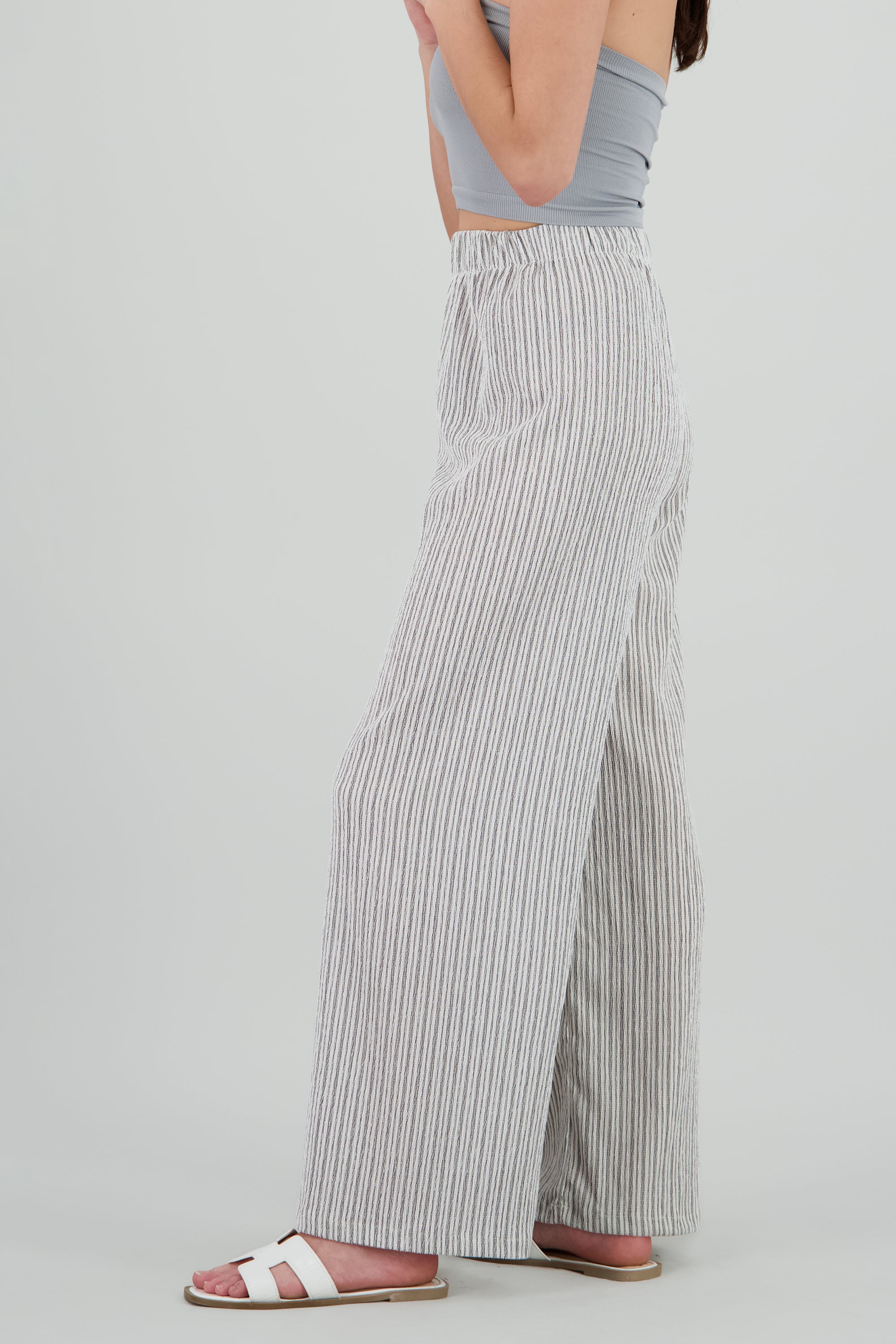 Pantalon wide leg estampado rayas textura GRIS COMBO