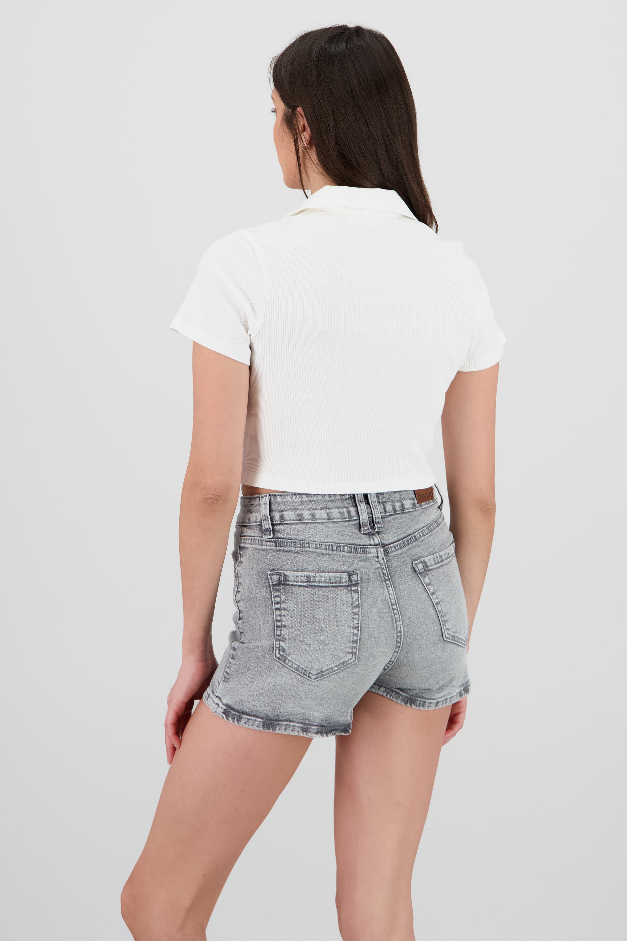 Top boxy rib con cuello polo CREMA