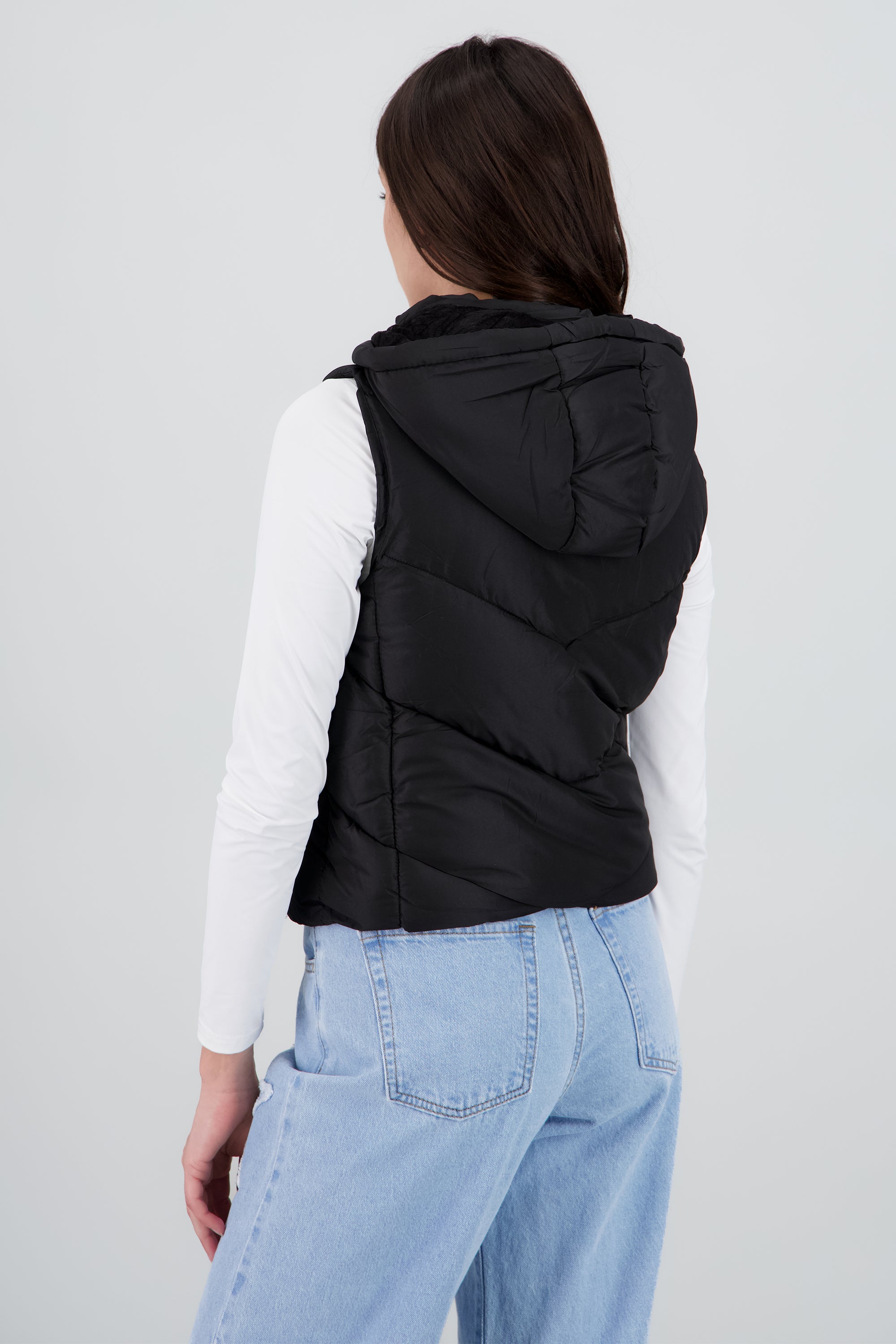 Chaleco capitonado con gorro NEGRO