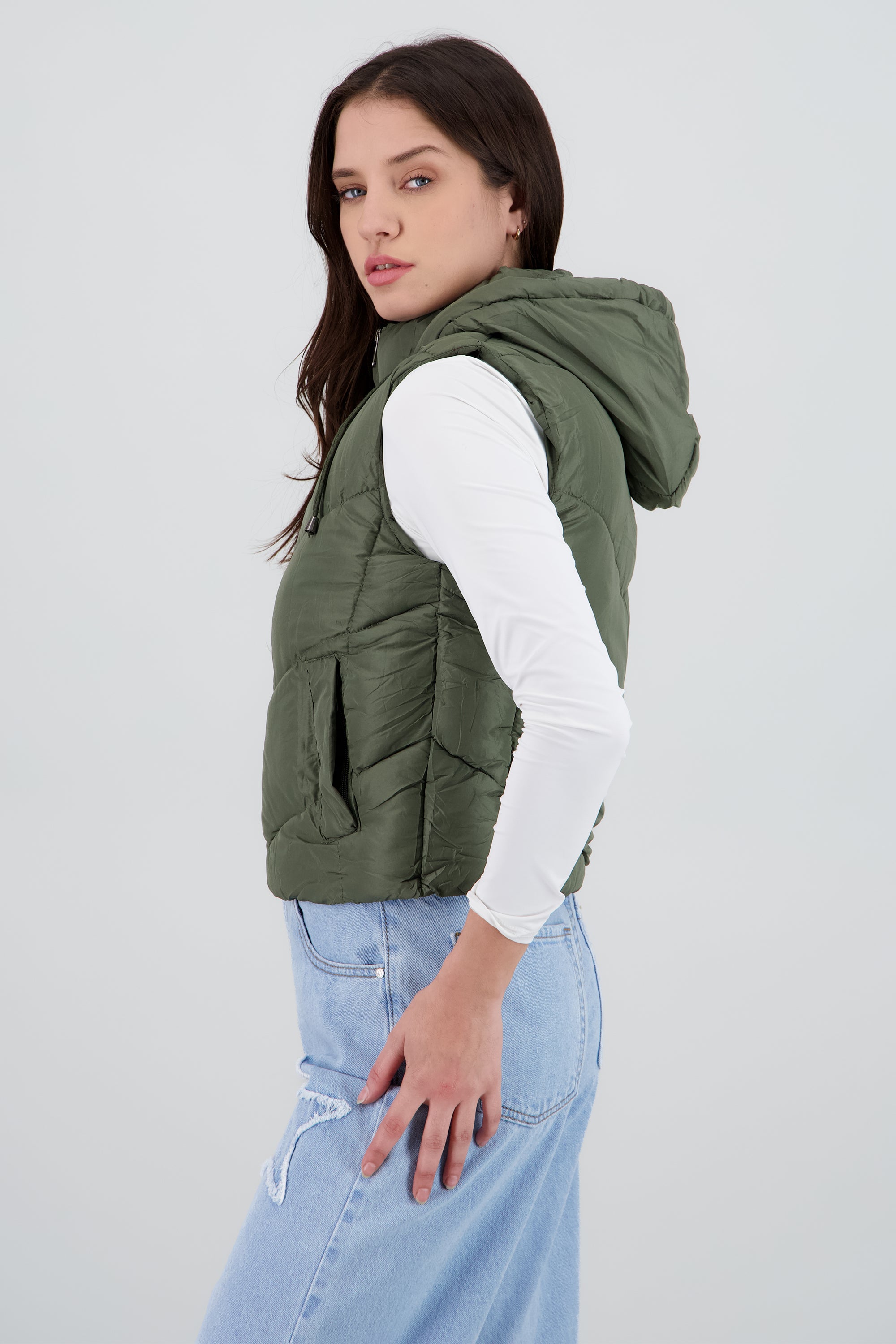 Chaleco capitonado con gorro OLIVO
