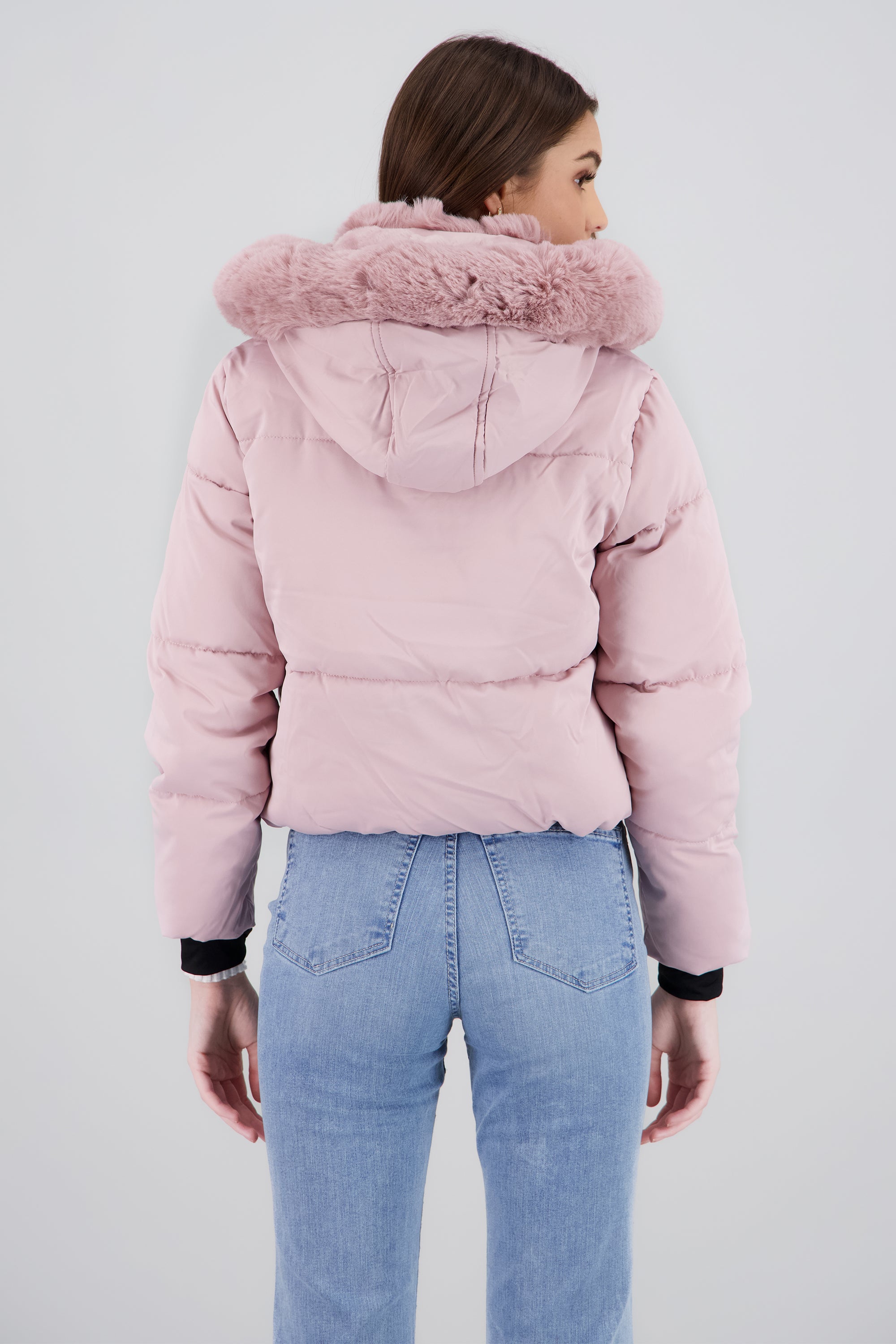 Chamarra corta con gorro peluche PALO DE ROSA