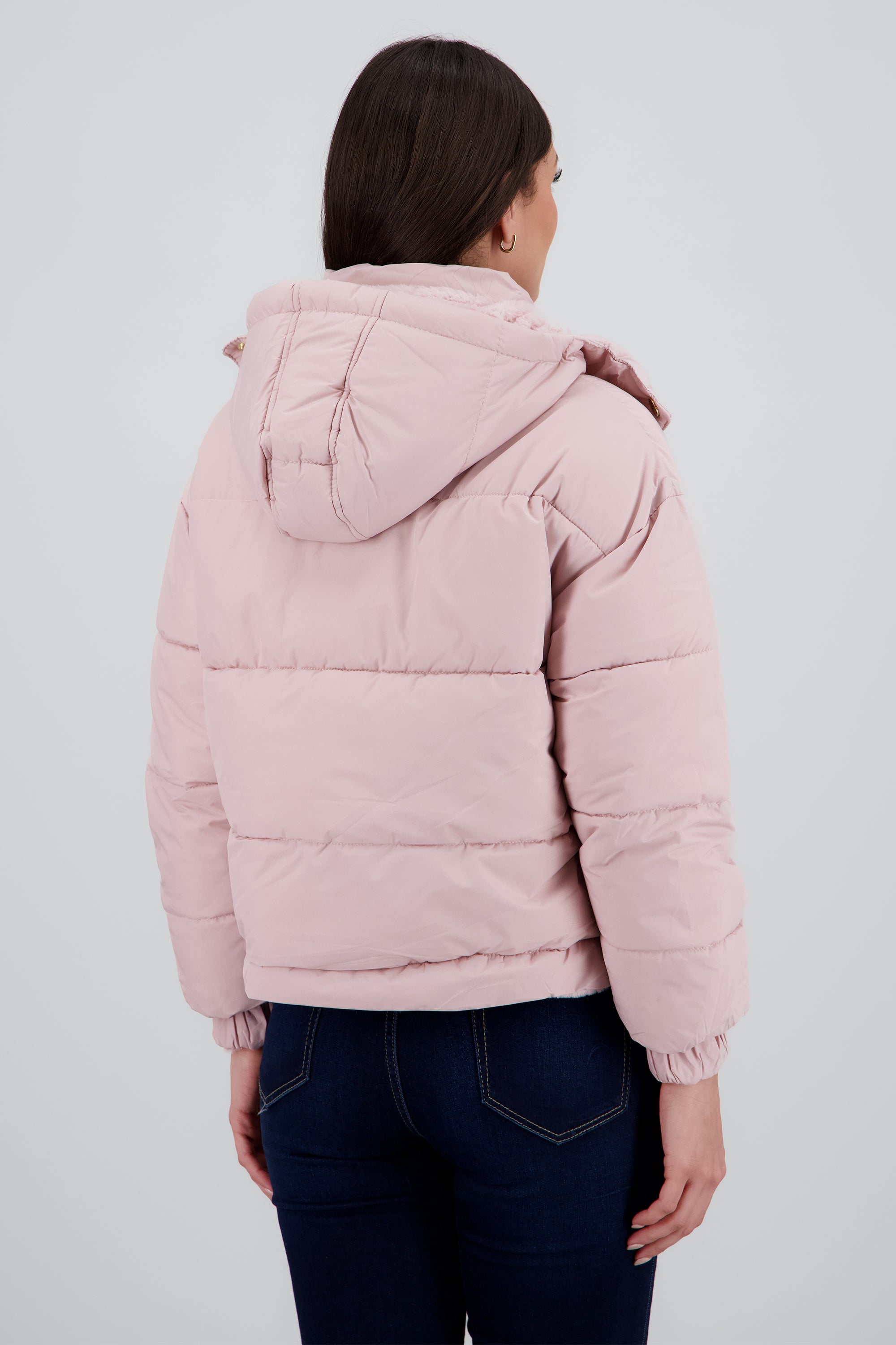 Chamarra capitonada con gorro PALO DE ROSA
