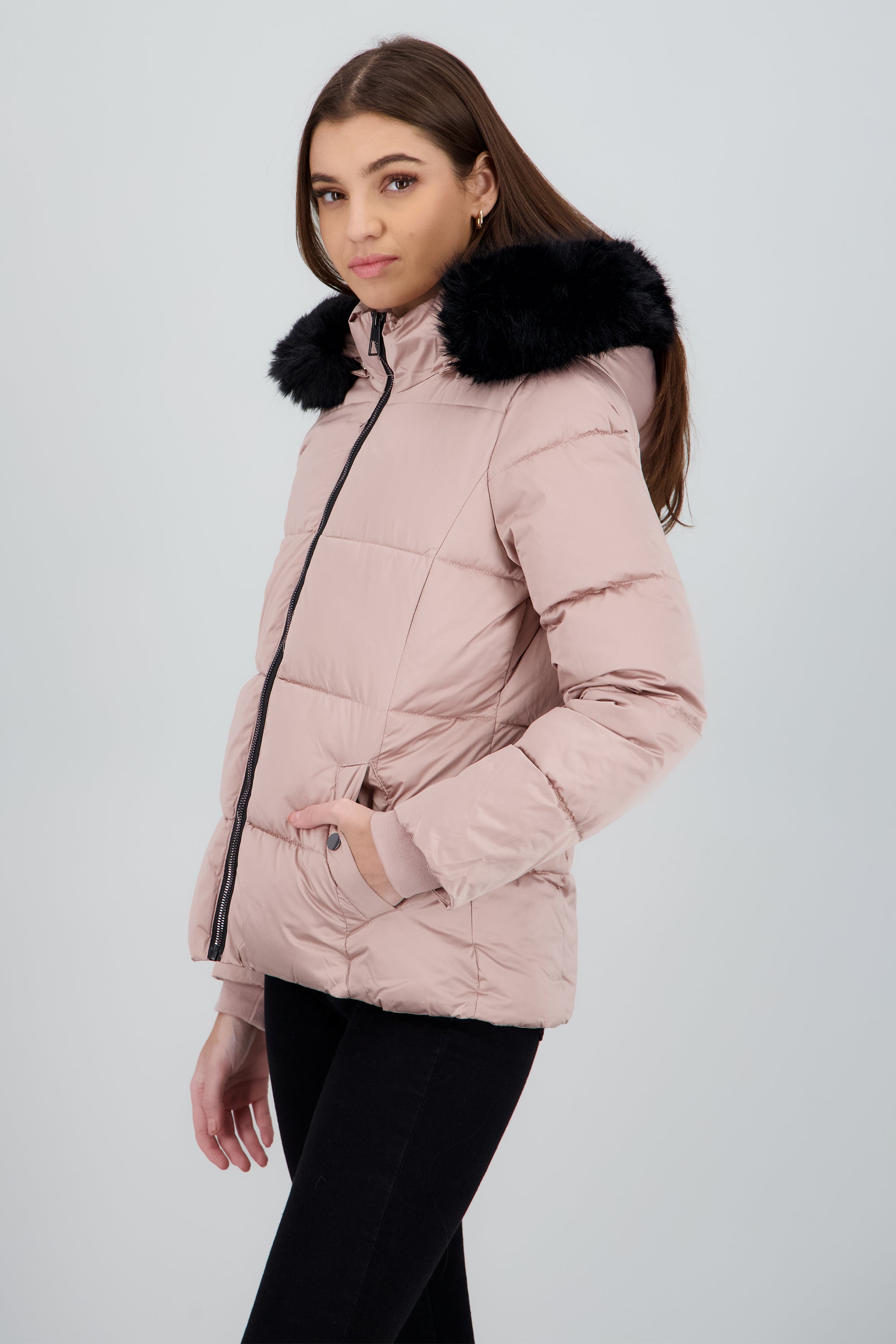 Chamarra satin capitonada con gorro peluche ROSA