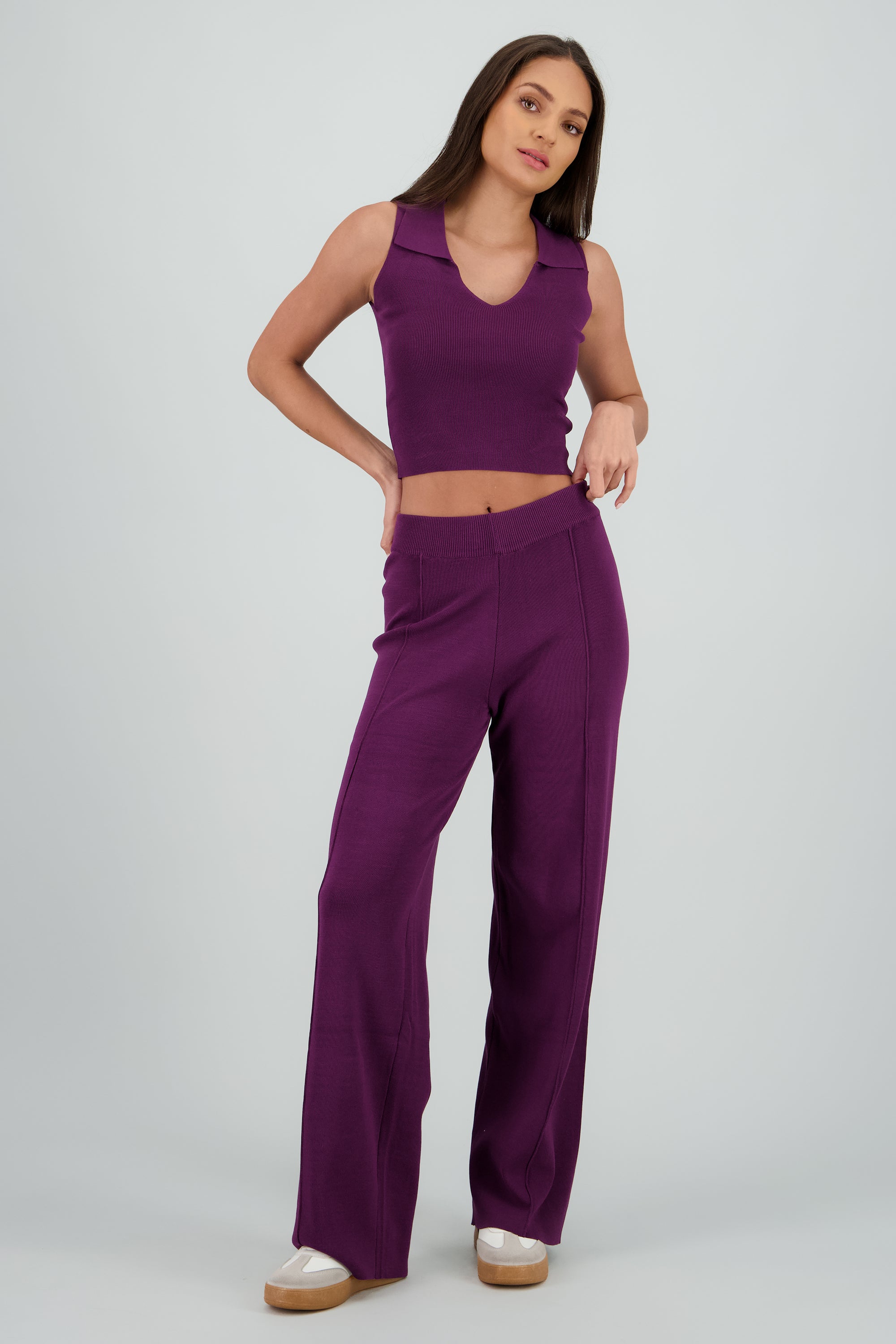 Pantalon tejido wide leg detalle costura CIRUELA