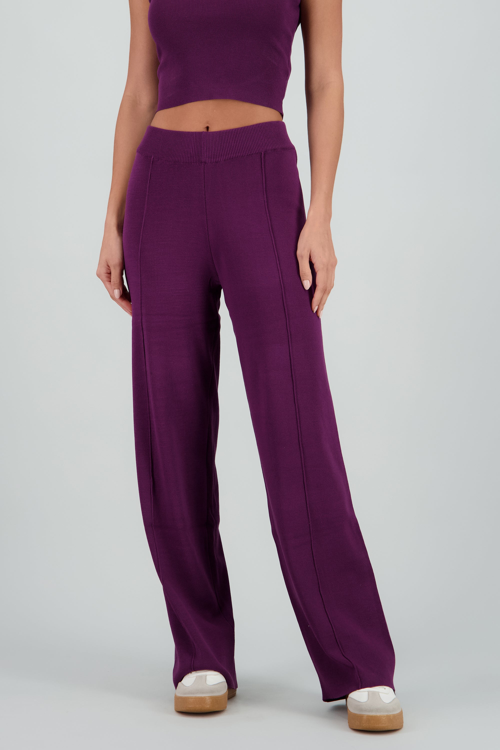 Pantalon tejido wide leg detalle costura CIRUELA