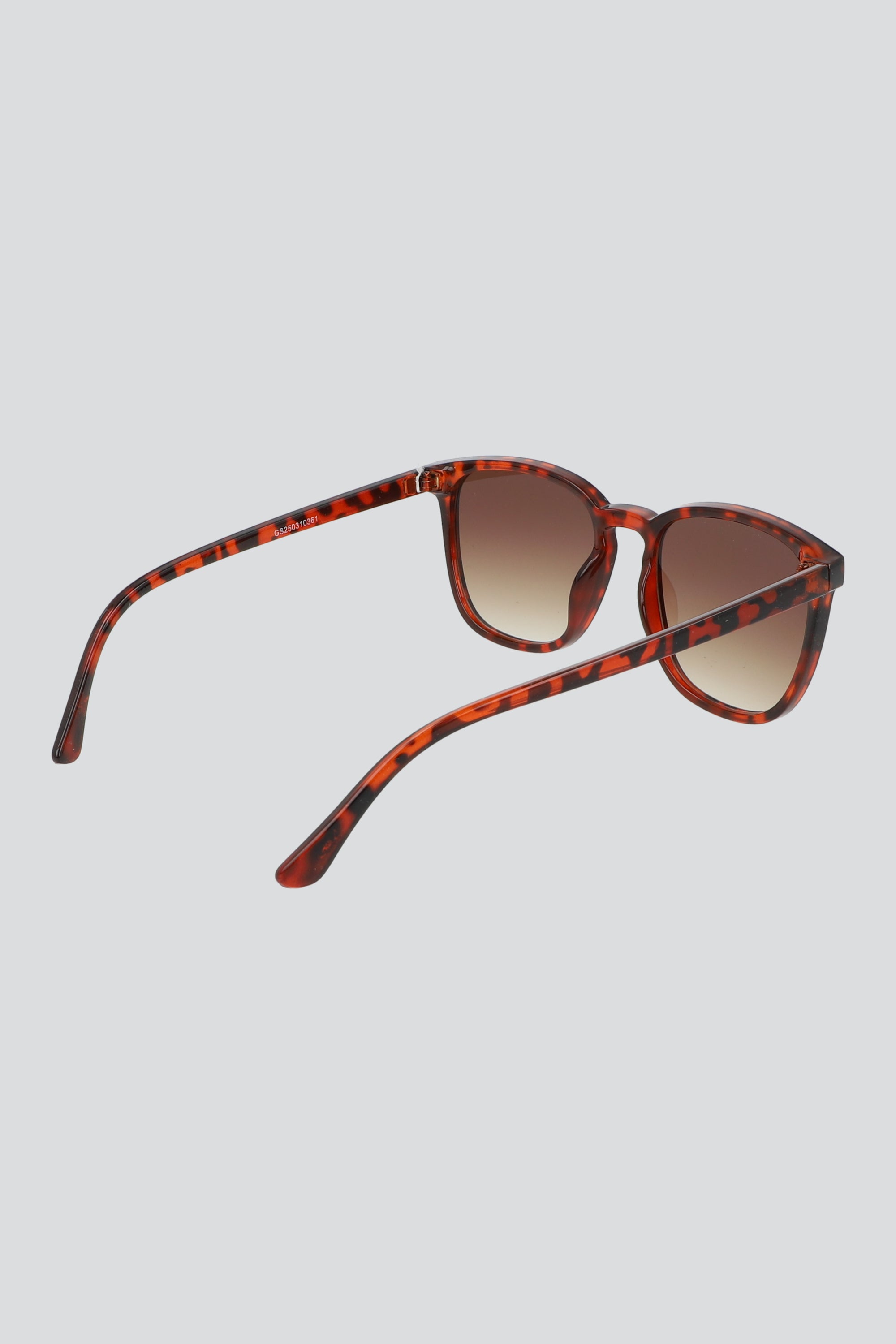 Lentes de sol obscuros CAFE