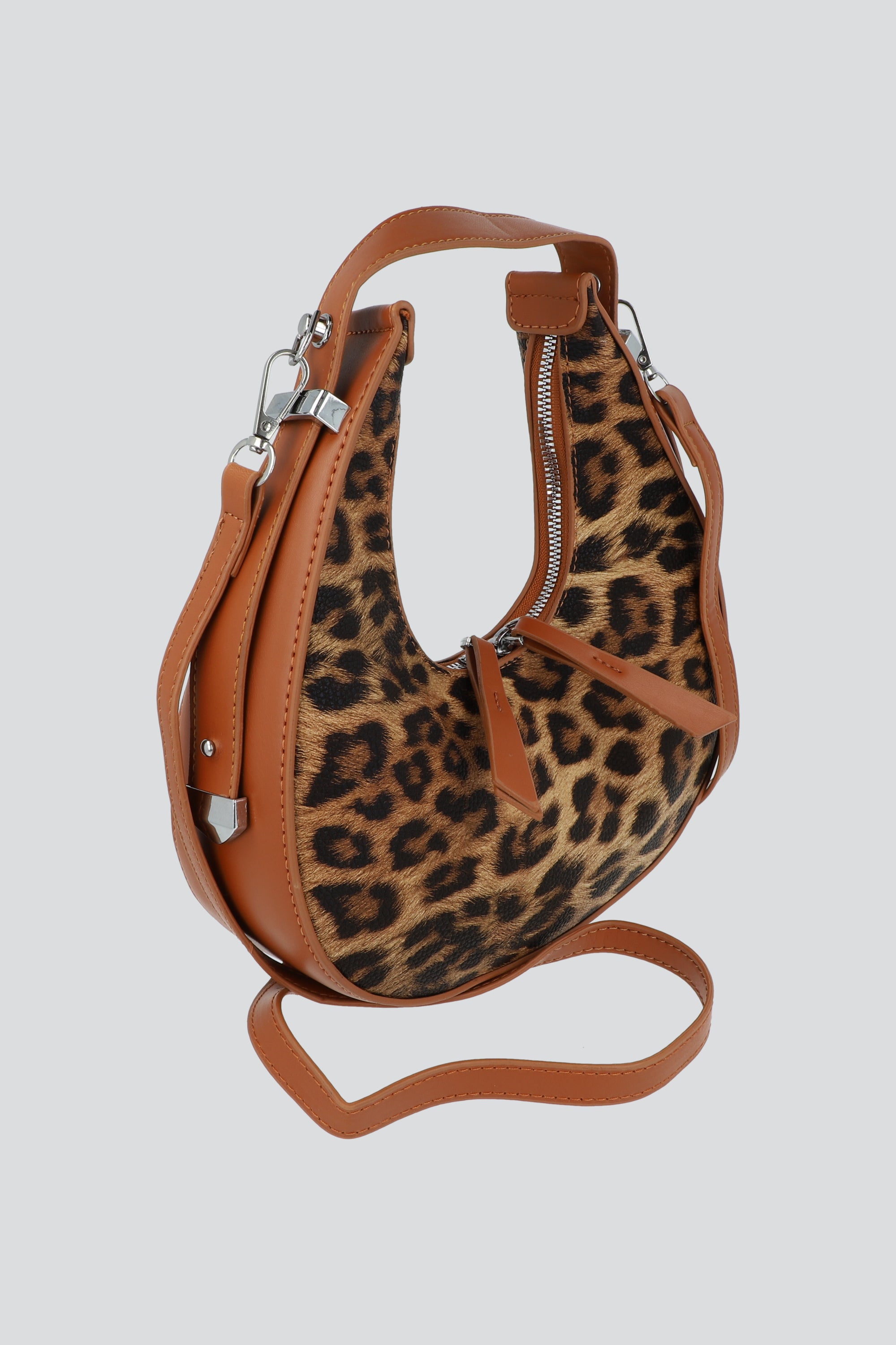 Bolsa media luna animal print CAFE