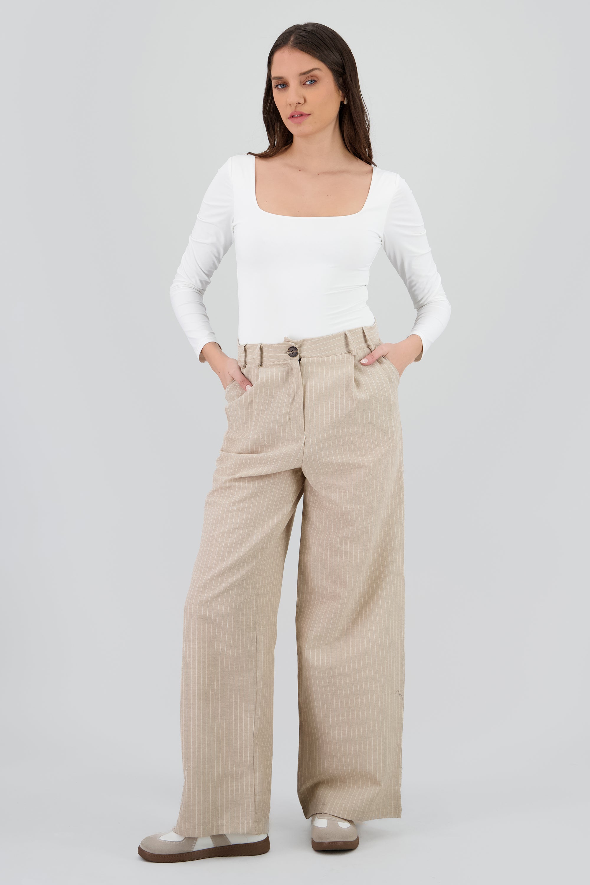 KHAKI
