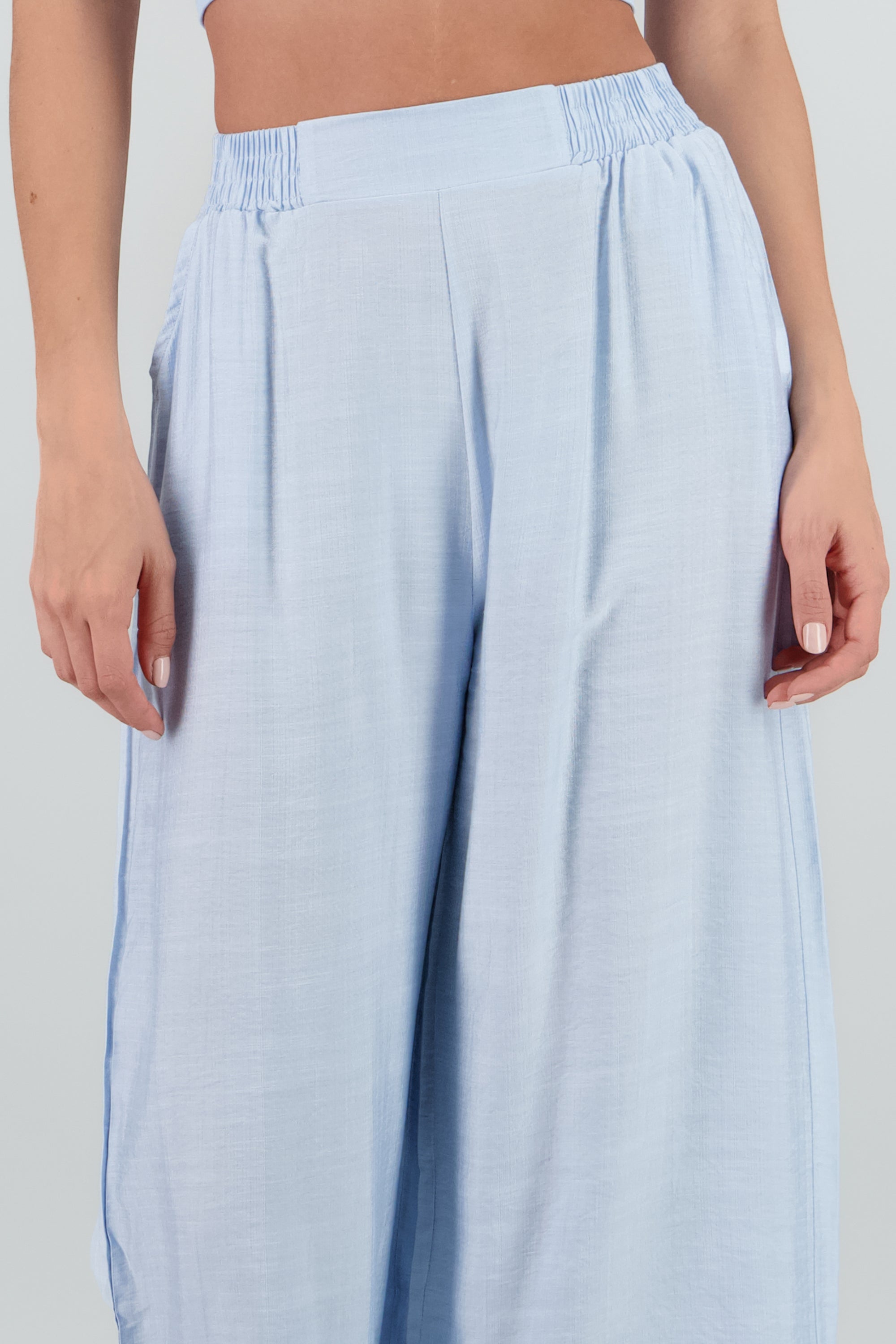 Pantalon amplio liso AZUL CIELO