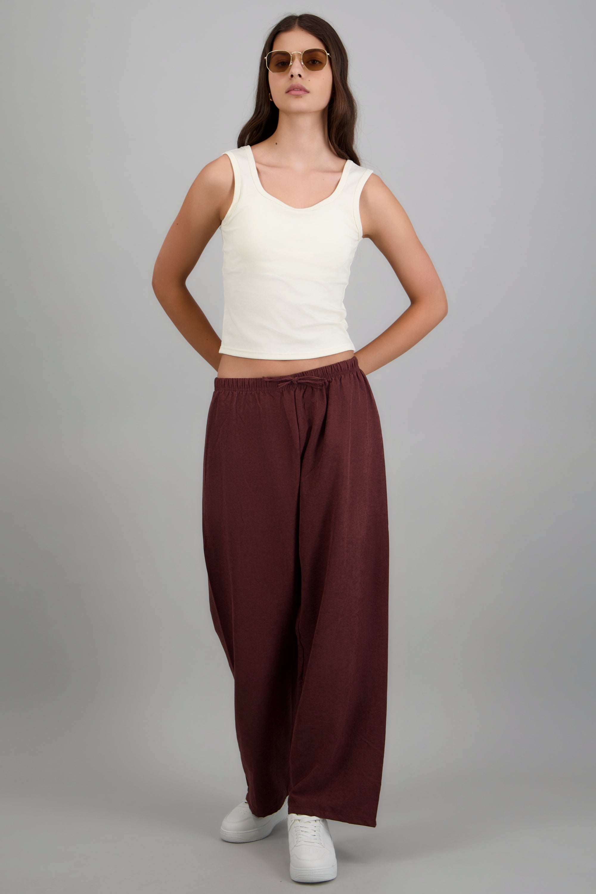 Pantalón liso CIRUELA