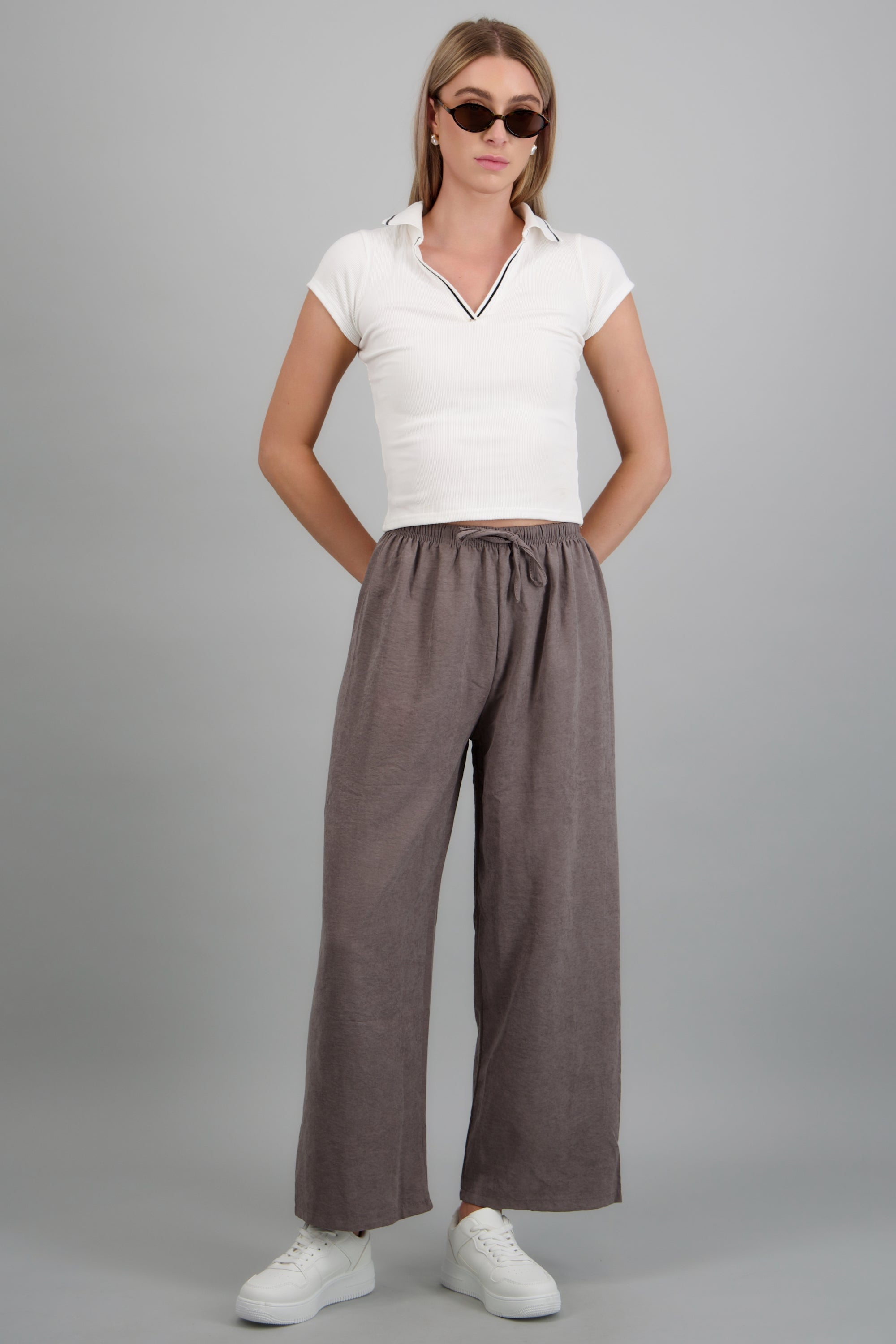 Pantalón liso GRIS