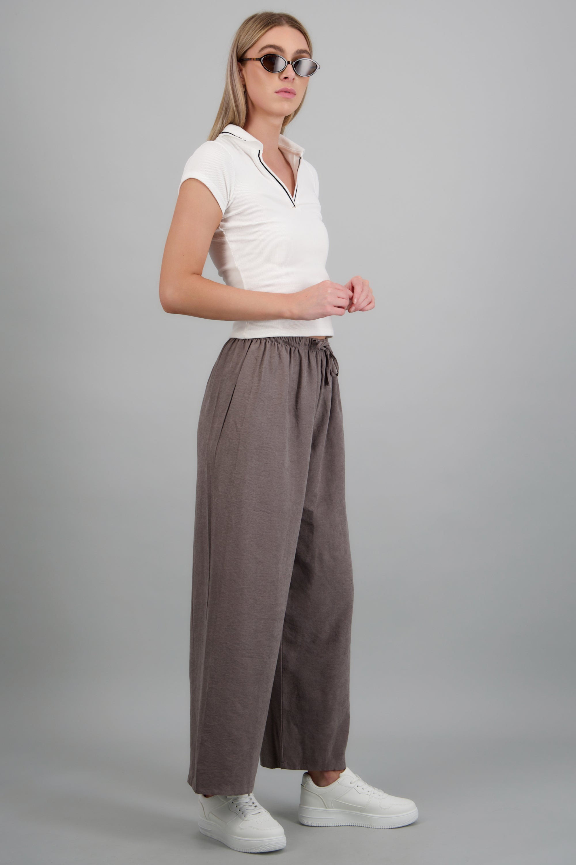 Pantalón liso GRIS