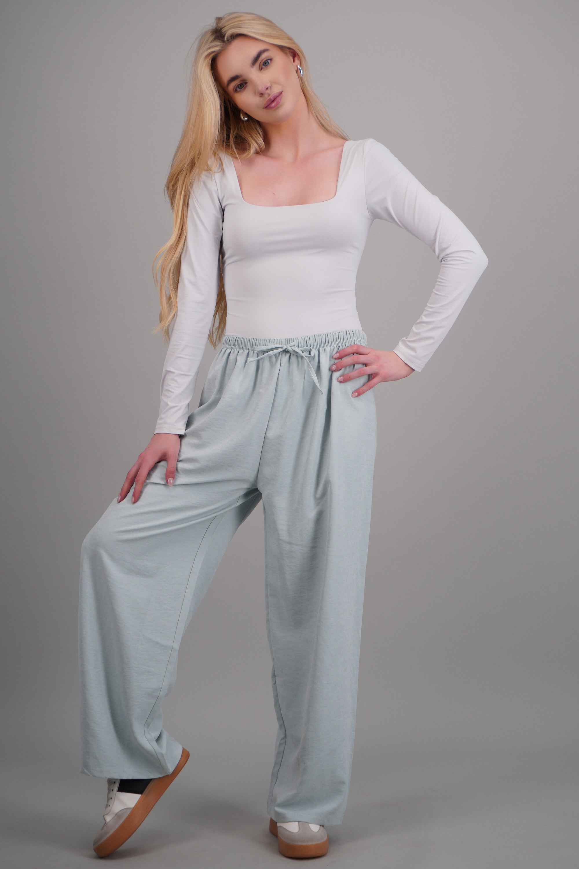 Pantalón liso MENTA