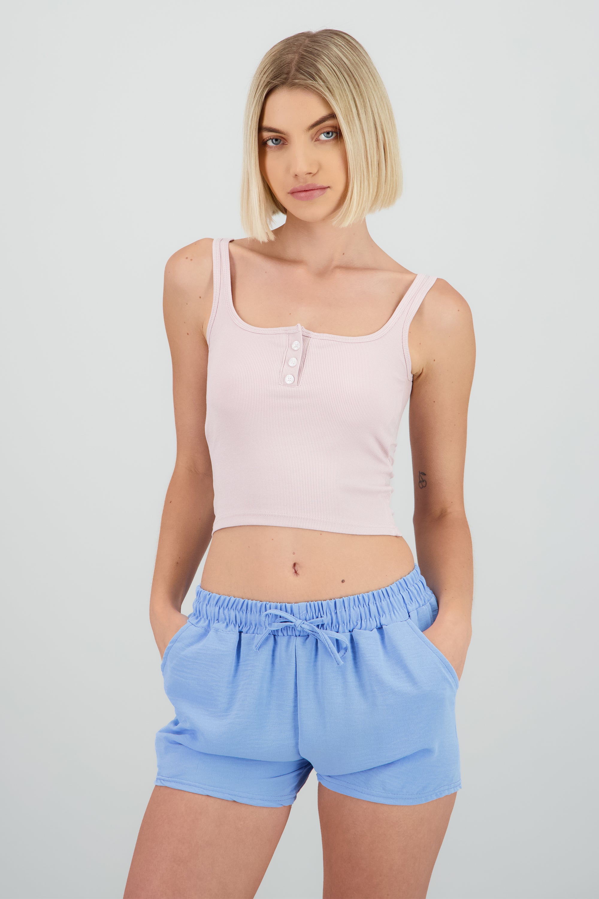 Top liso botones con copas LILA