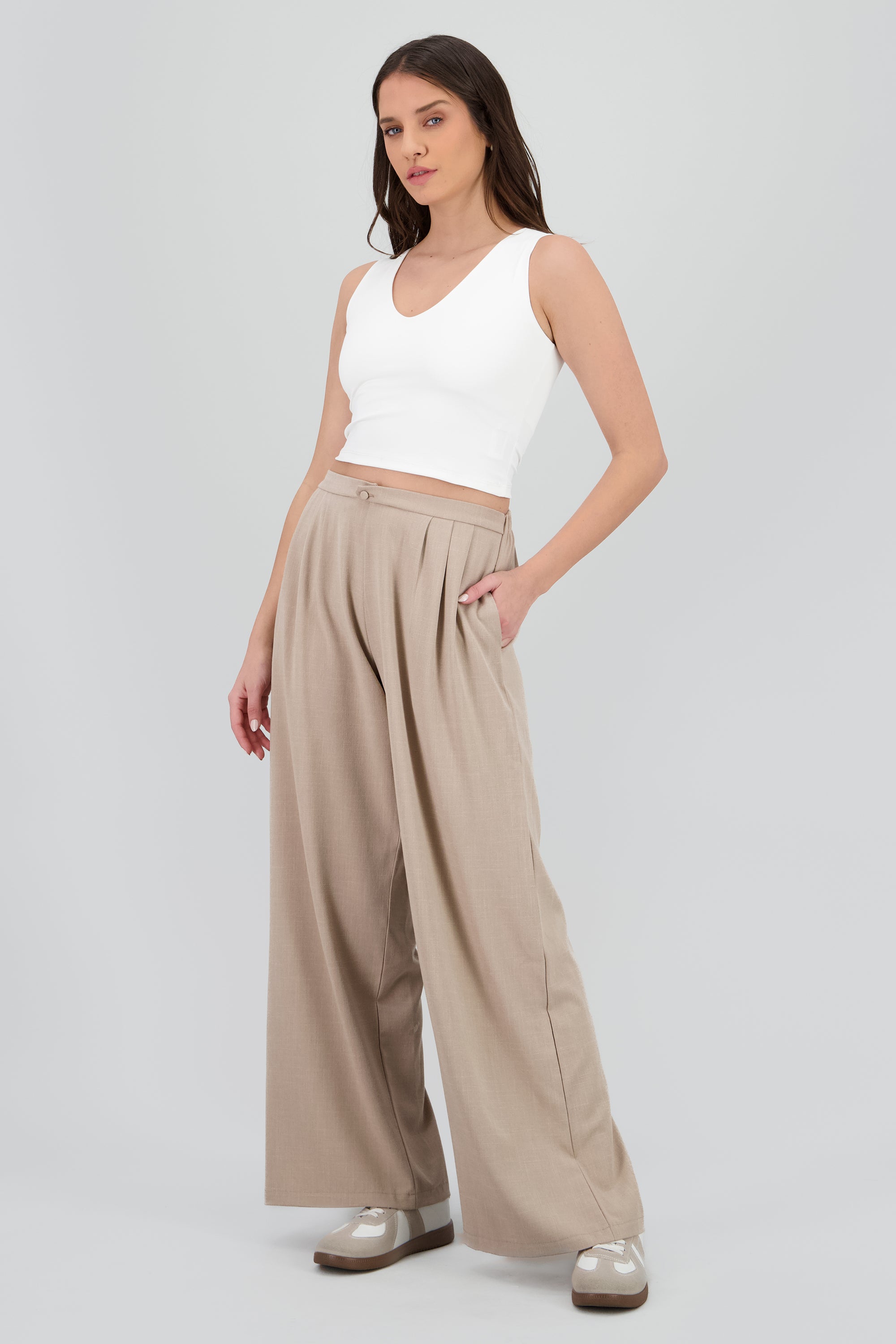 KHAKI