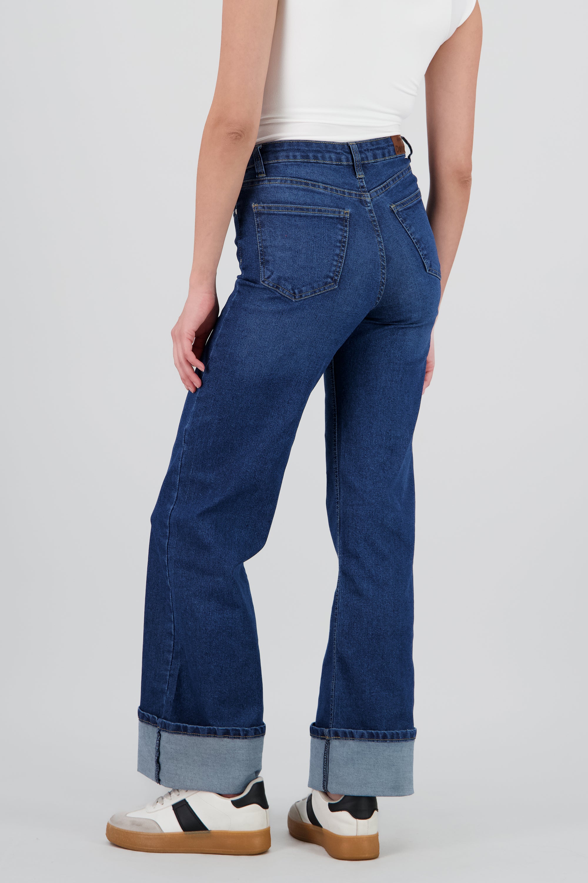 Jeans wide leg básico al corte STONE MEDIO
