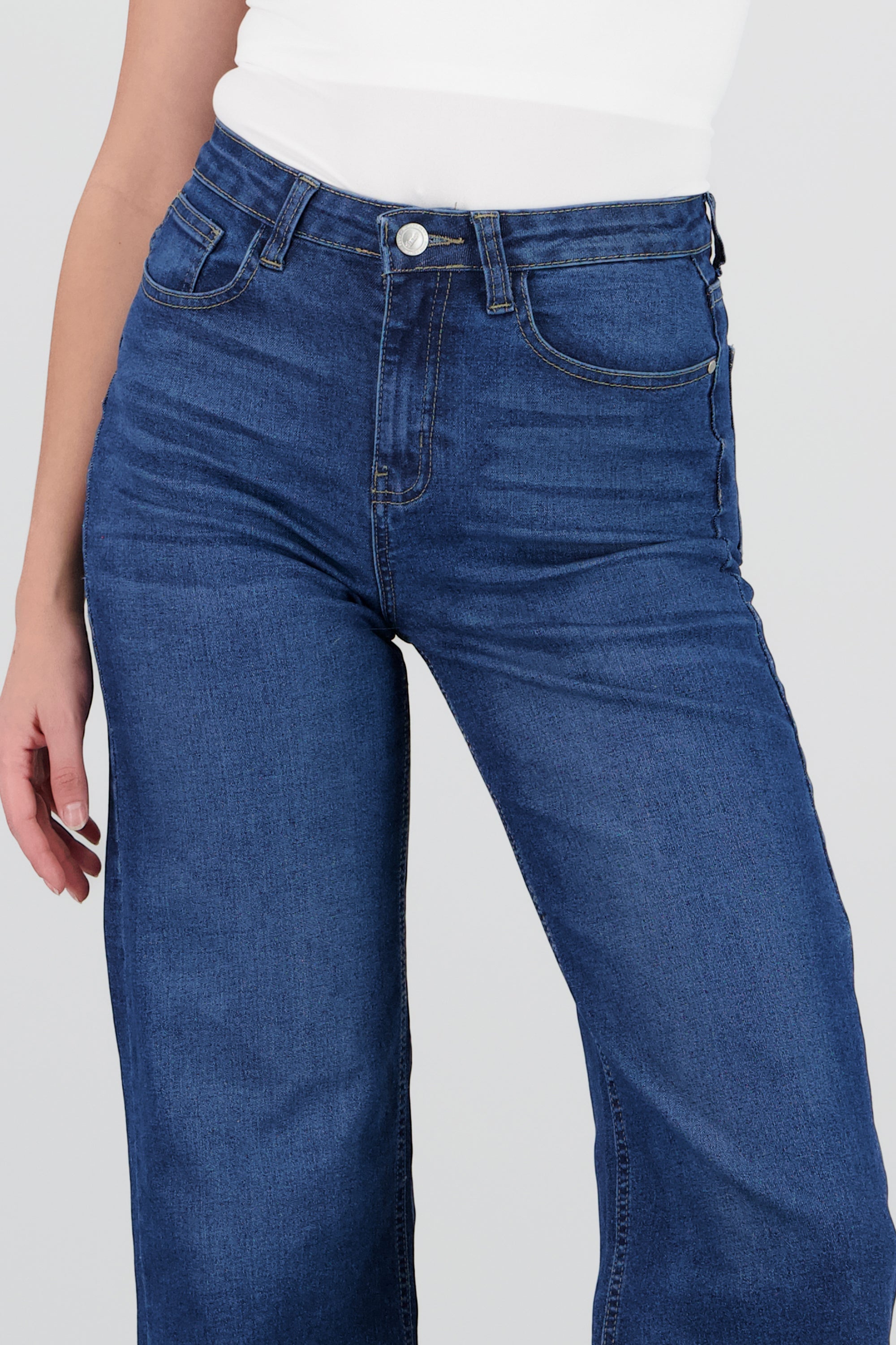 Jeans wide leg básico al corte STONE MEDIO