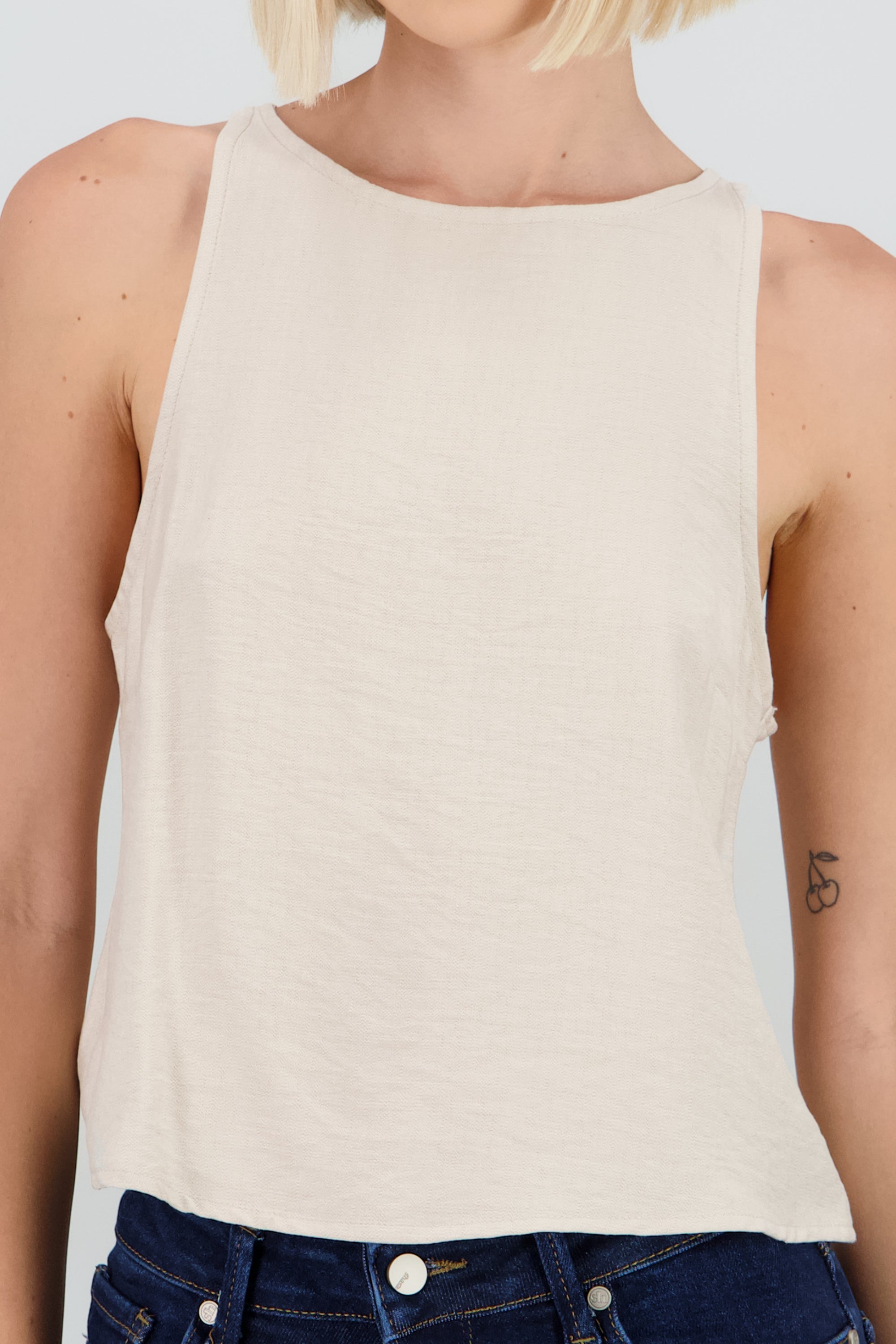 Blusa fluida sin manga BEIGE