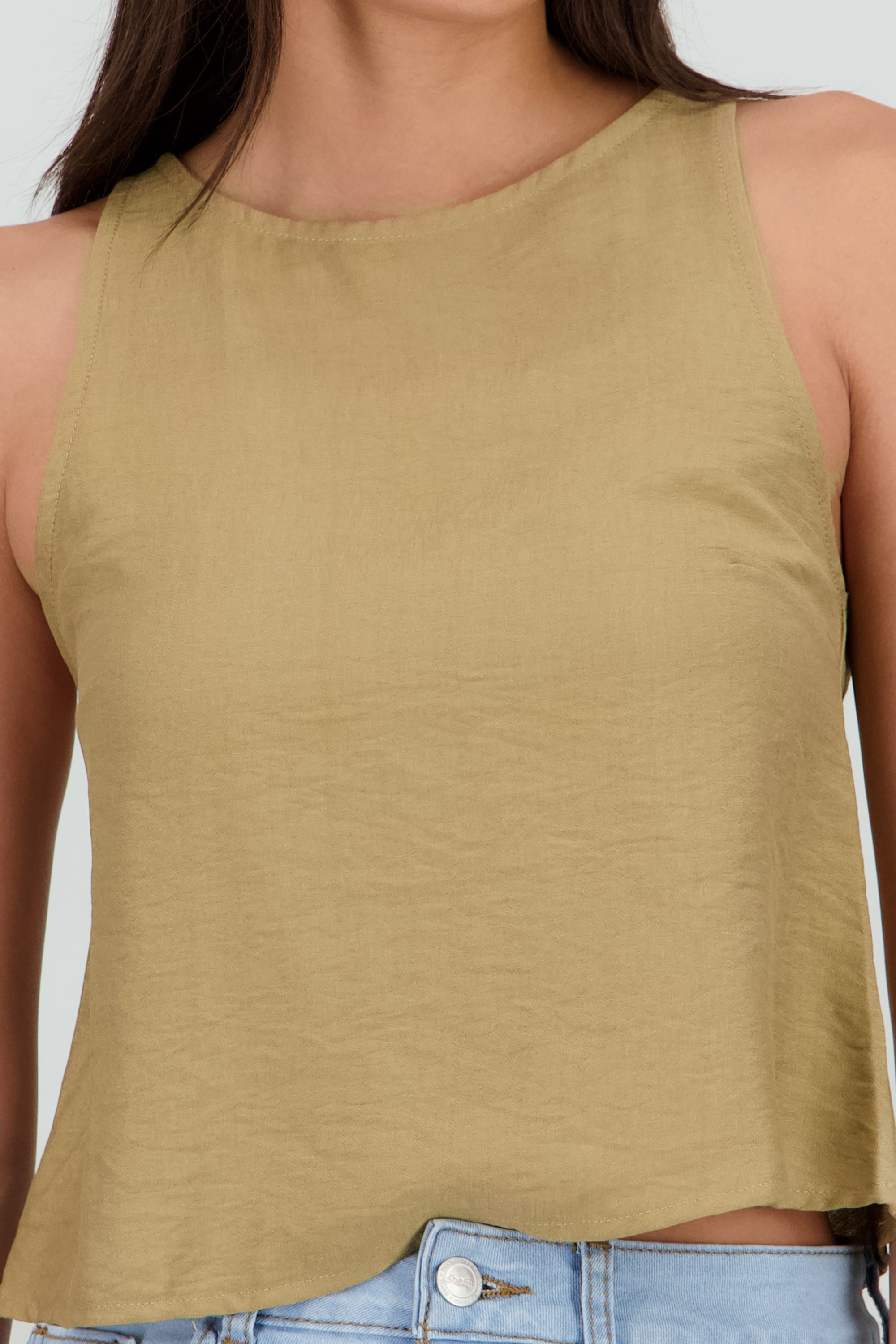 Blusa fluida sin manga CAMELLO