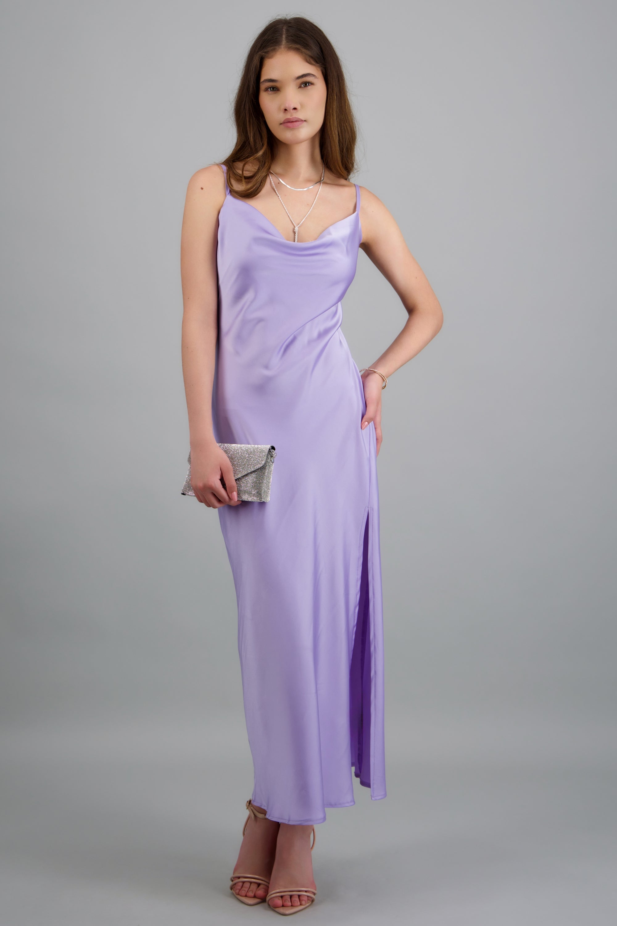 Vestido maxi satin escote columpio LILA