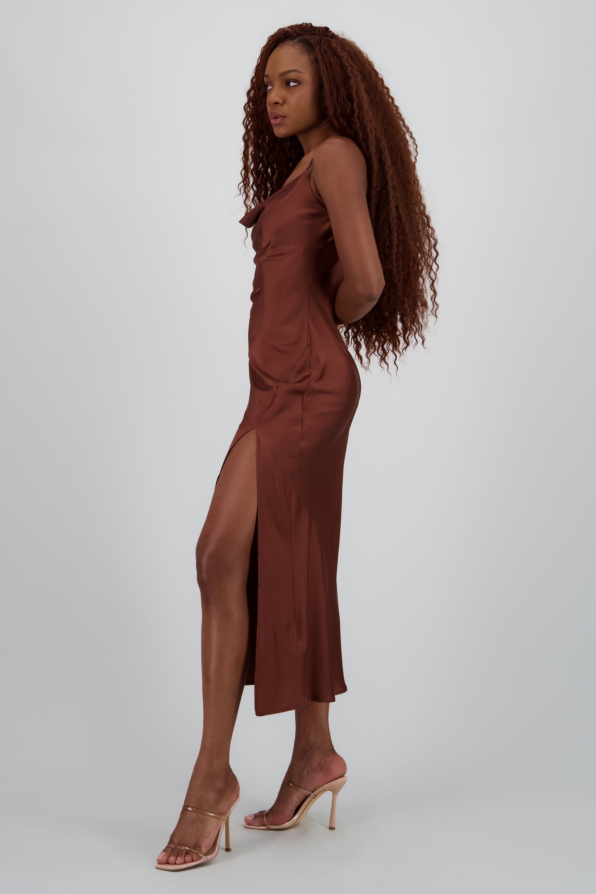 DARK BROWN