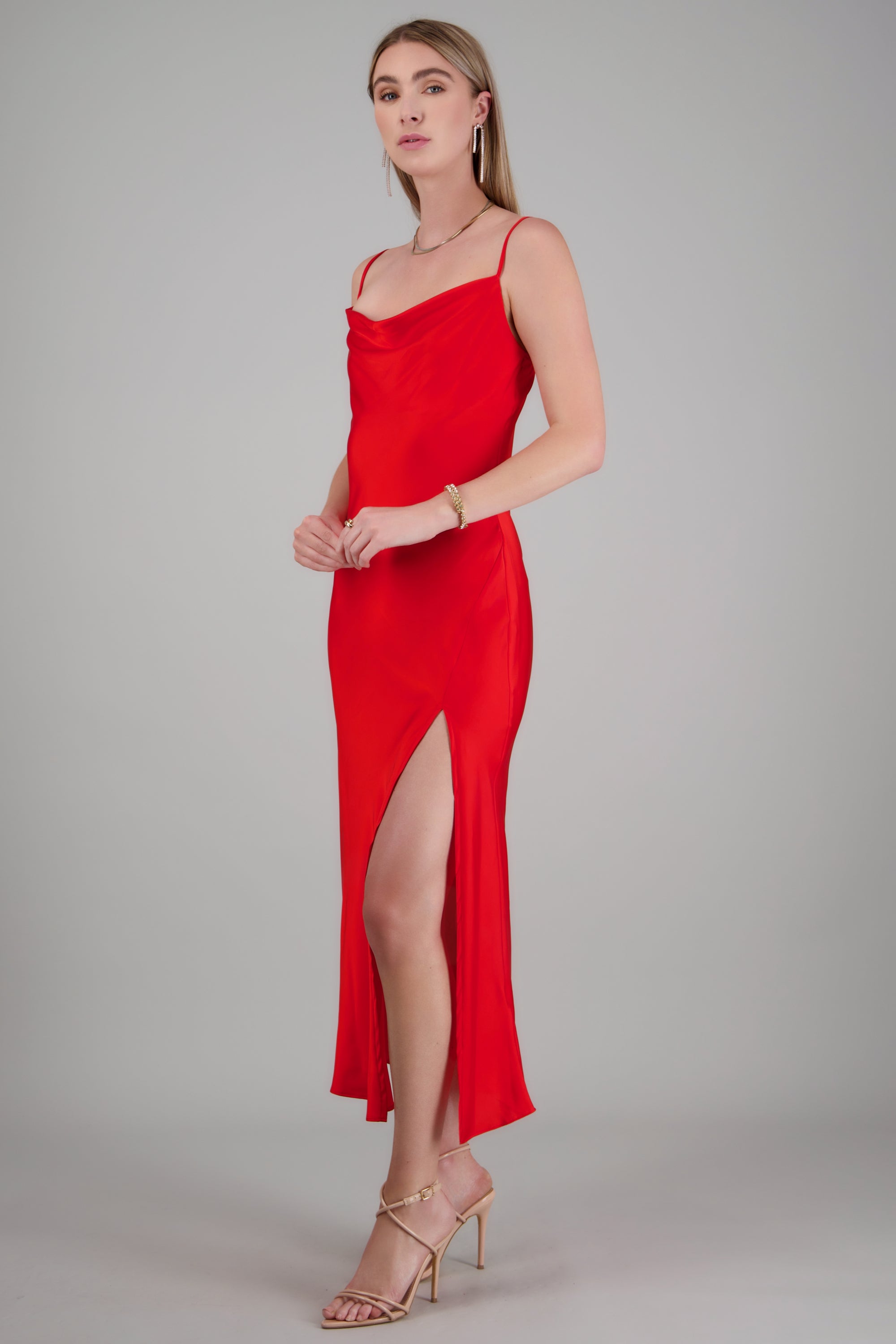 Vestido maxi satin escote columpio ROJO TOMATE