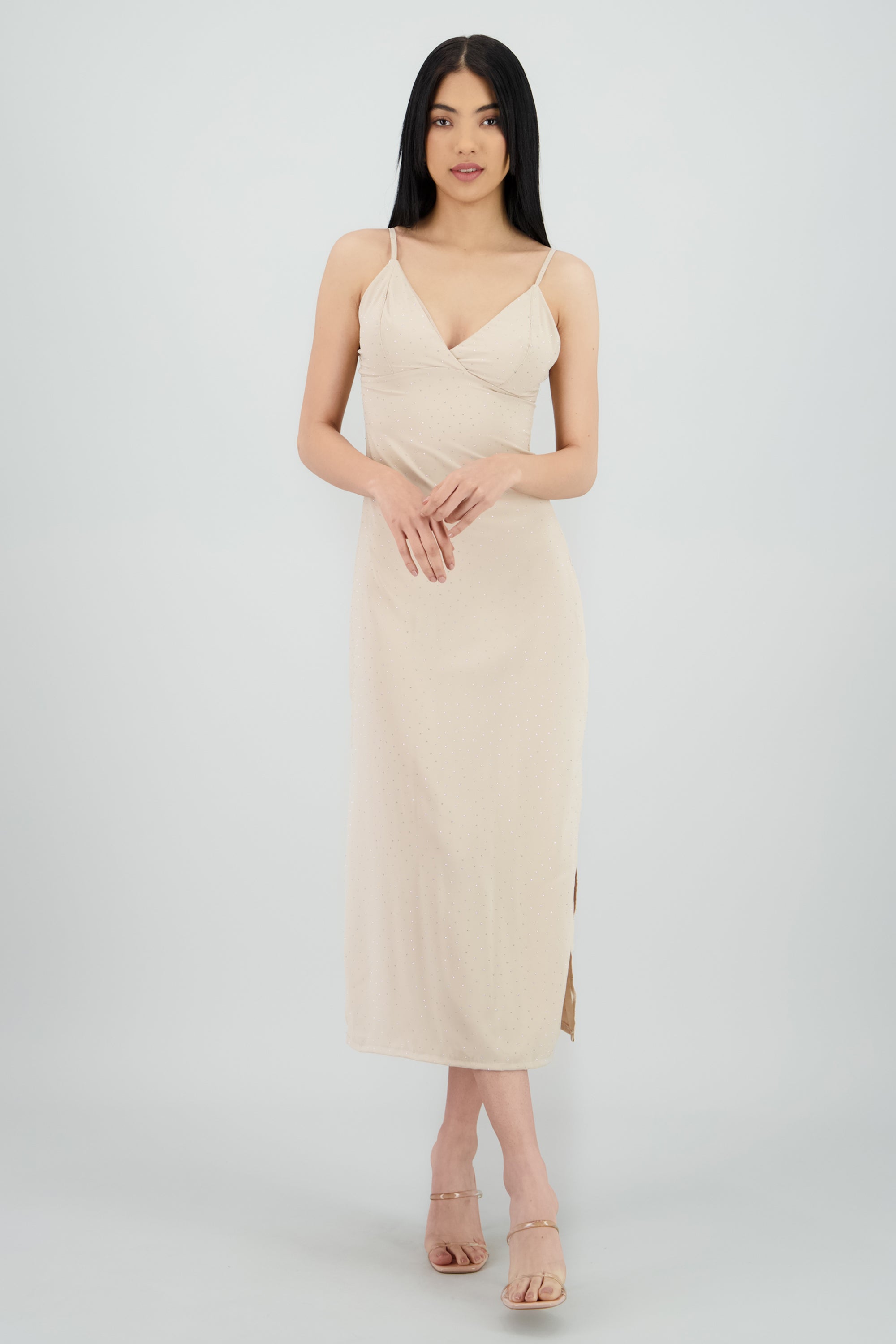 Vestido midi brillos escote cruzado CREMA