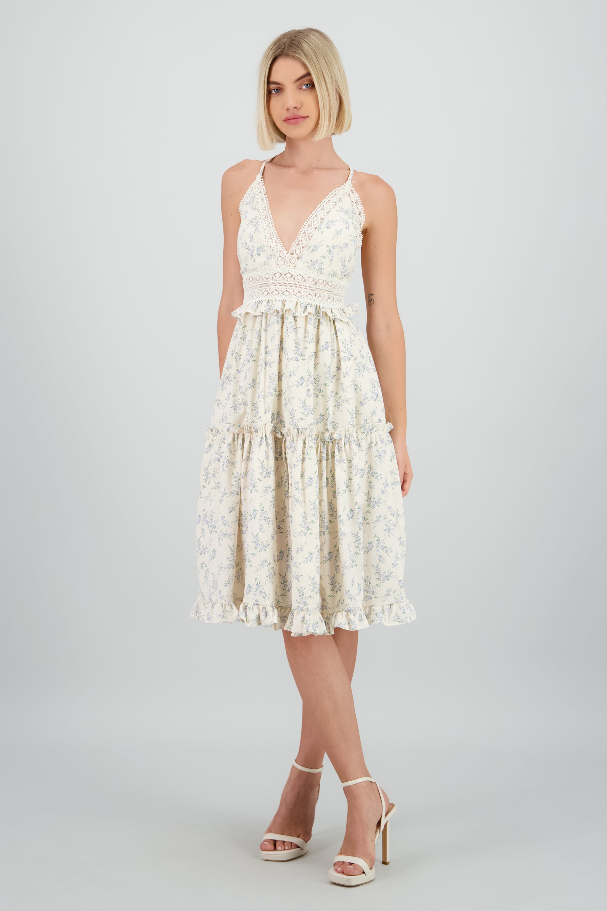 Vestido maxi flores con crochet CREMA