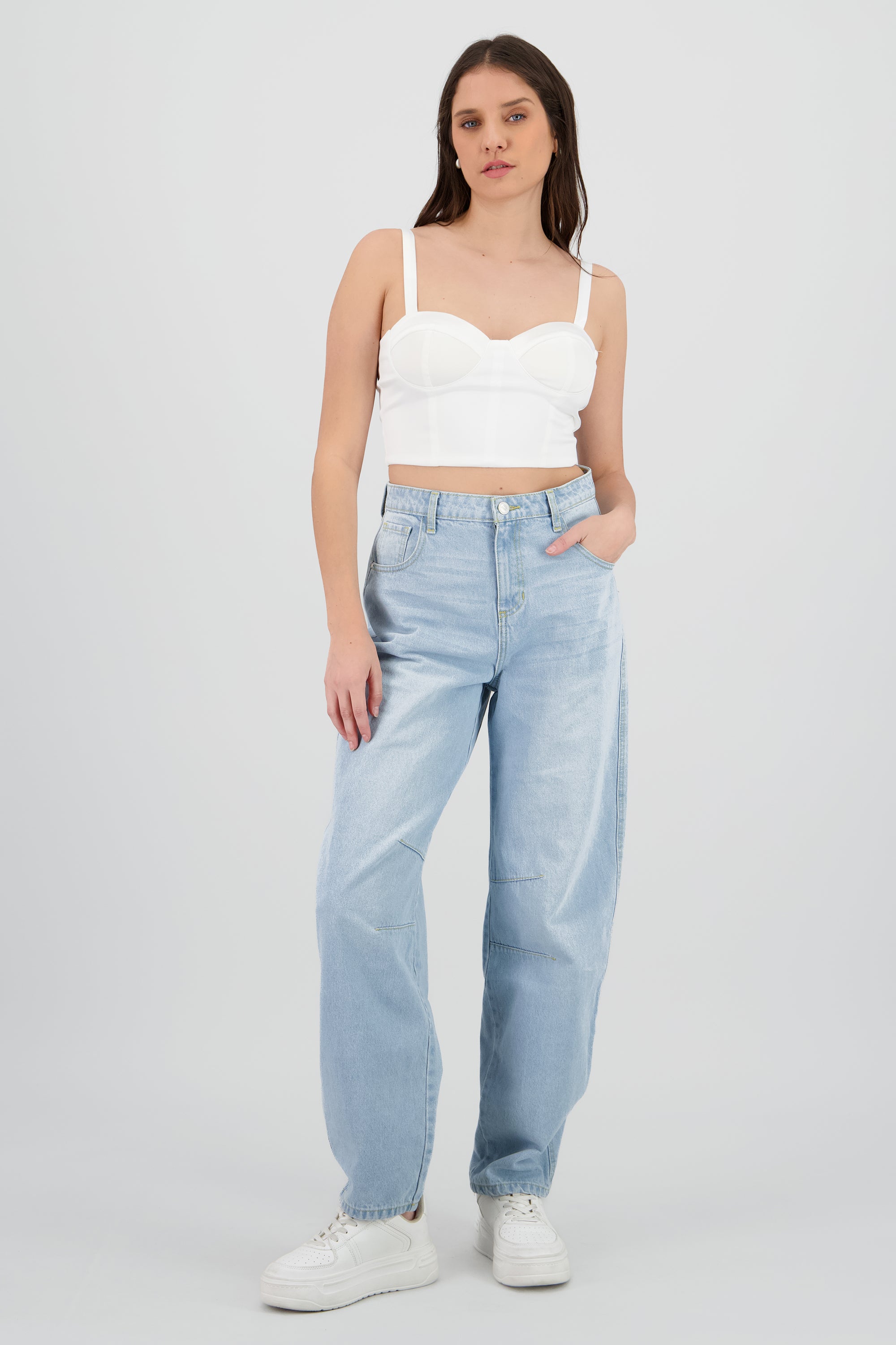 Jeans barrel doble pinza BLEACHED
