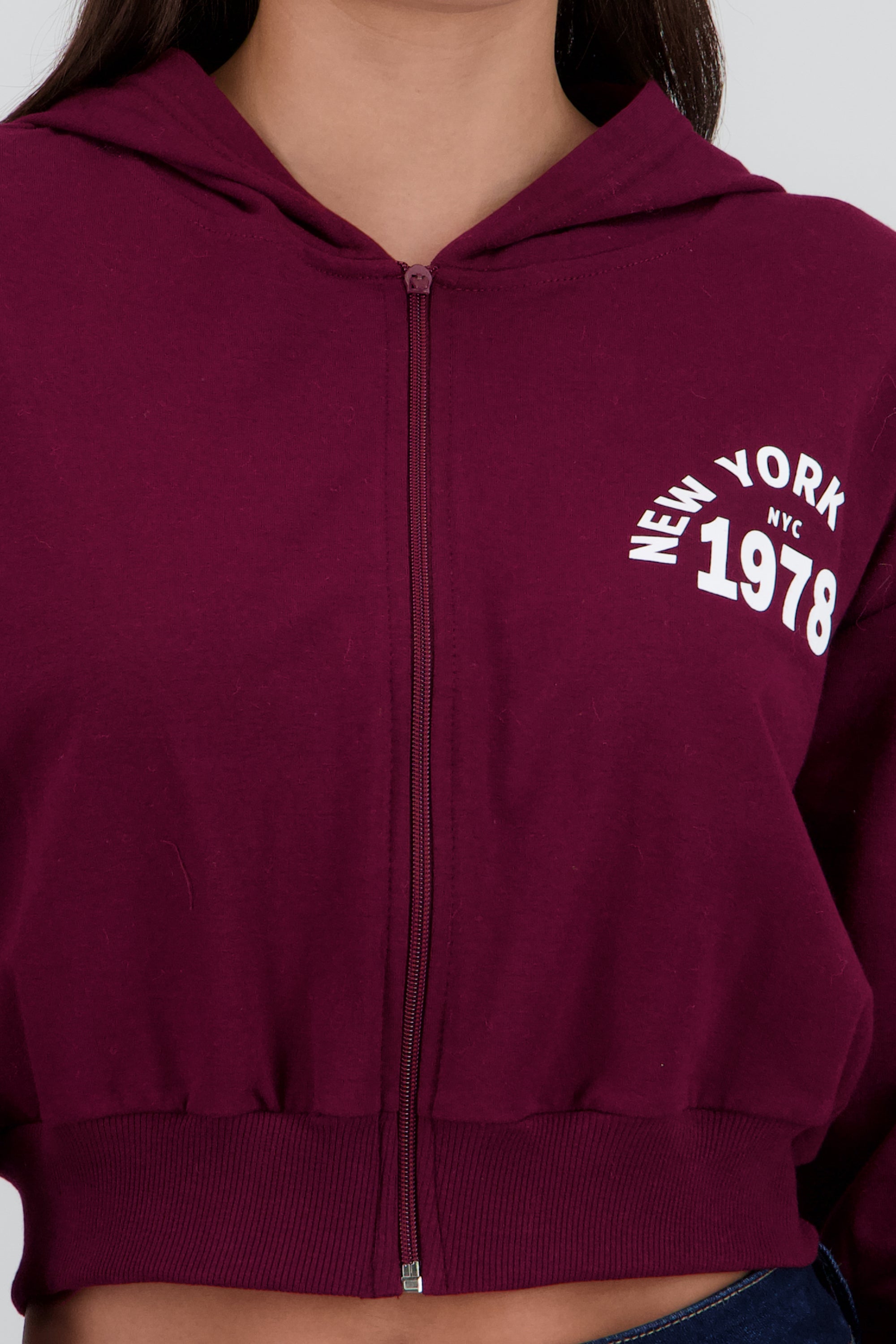 Sudadera crop cierre new york CIRUELA