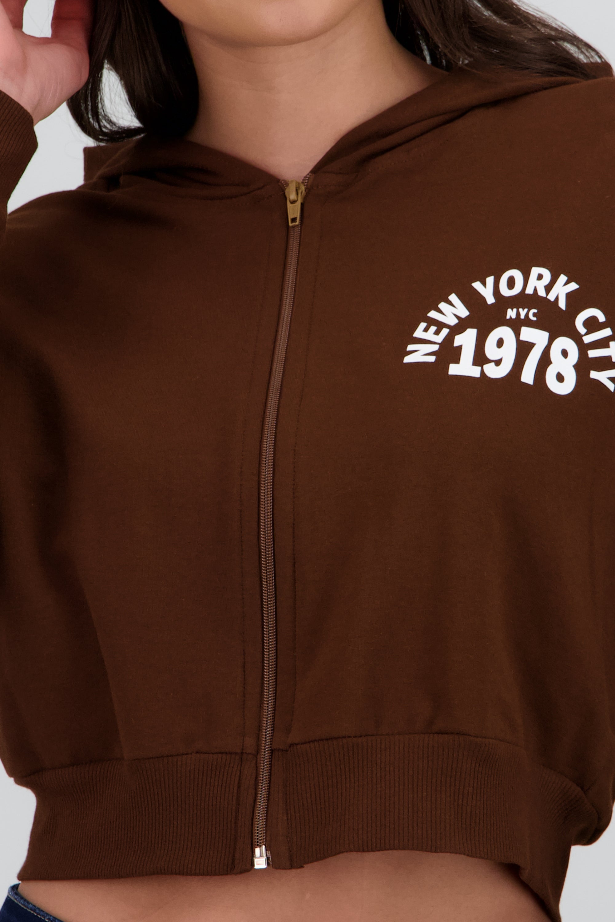 Sudadera crop cierre new york CHOCOLATE