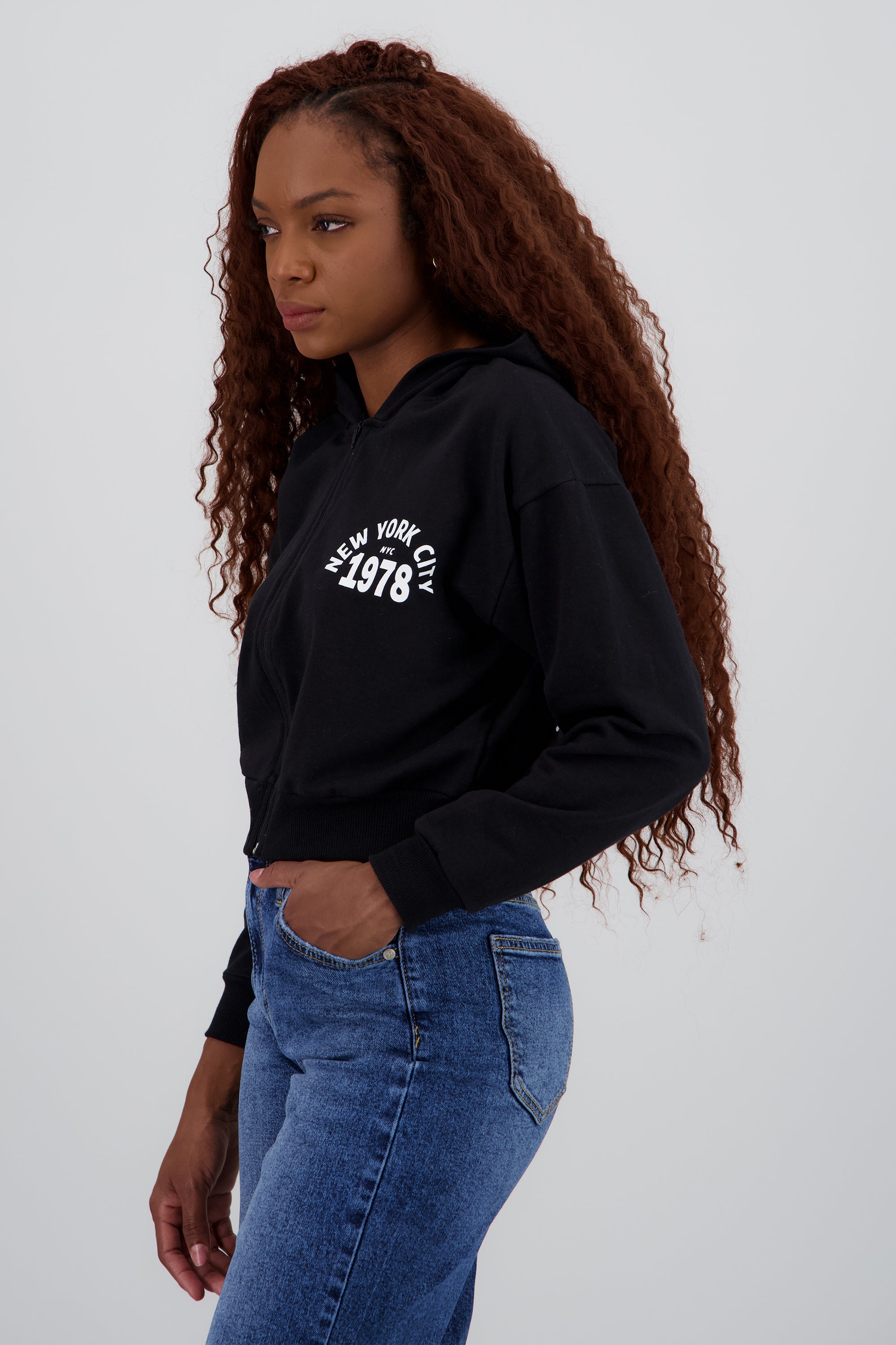 Sudadera crop cierre new york NEGRO