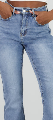 MEDIUM WASH